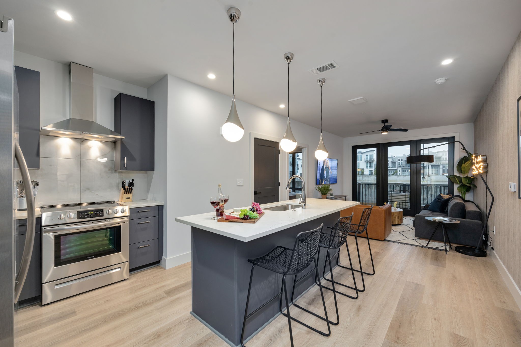 303 31st Ave, N Unit: 313