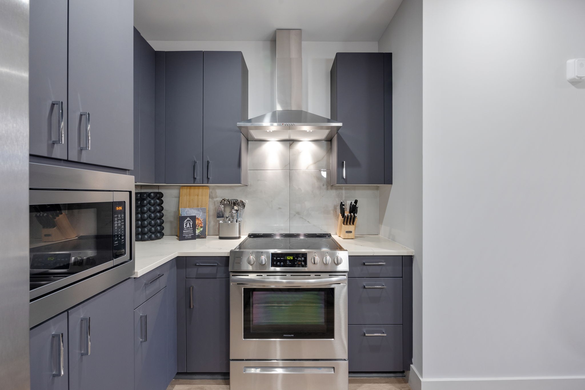 303 31st Ave, N Unit: 313