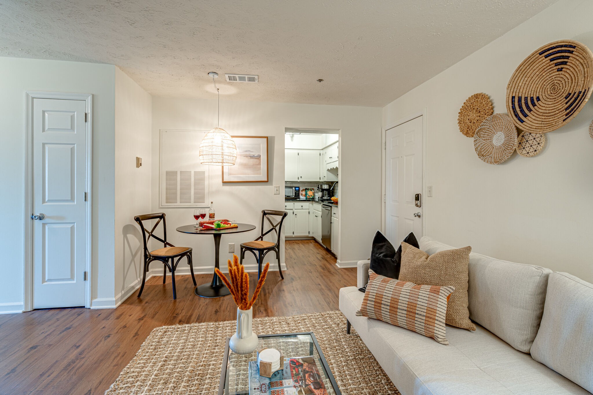 1808 State St Unit: 208