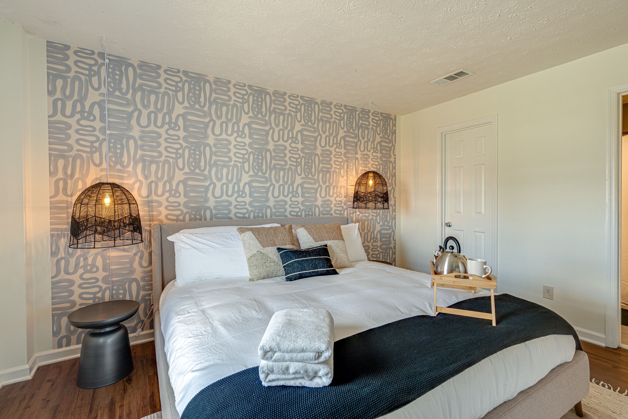 1808 State St Unit: 208