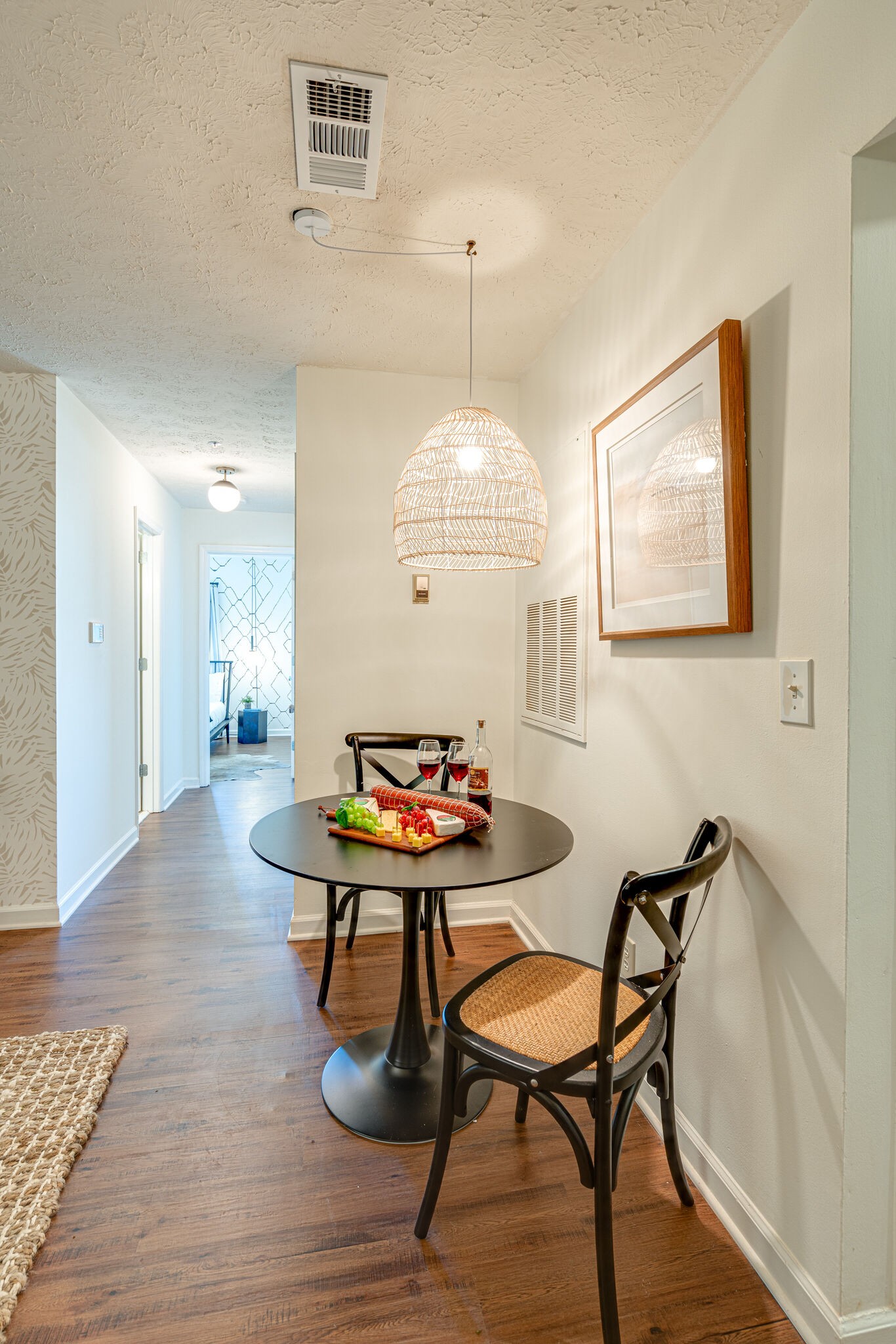 1808 State St Unit: 208