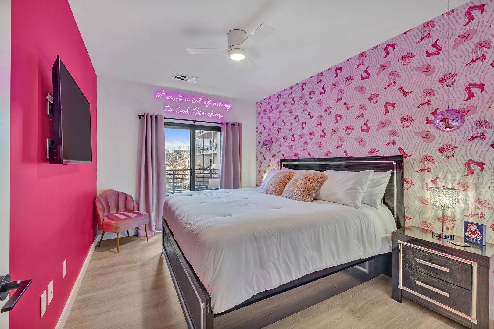 635 7th Ave, S Unit: 414