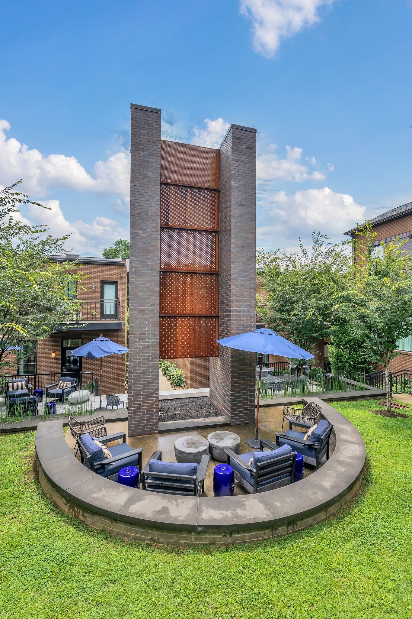 1320 5th Ave, N Unit: 4