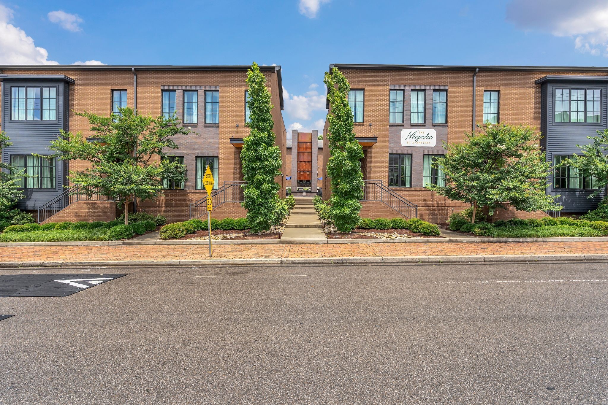 1320 5th Ave, N Unit: 4
