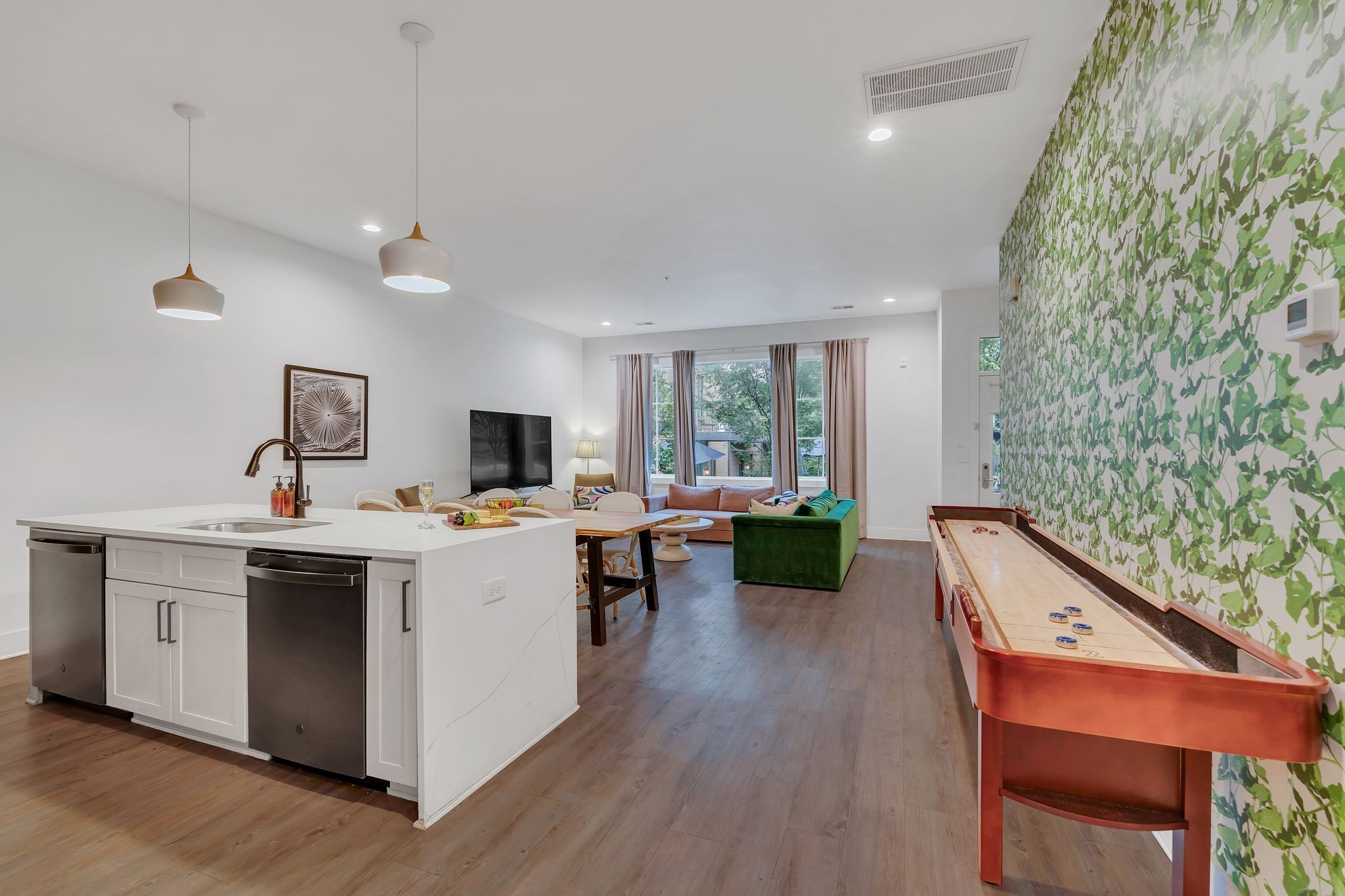 1320 5th Ave, N Unit: 4
