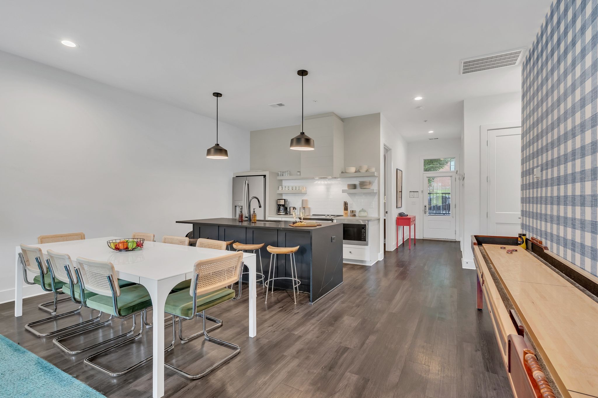 1320 5th Ave, N Unit: 4