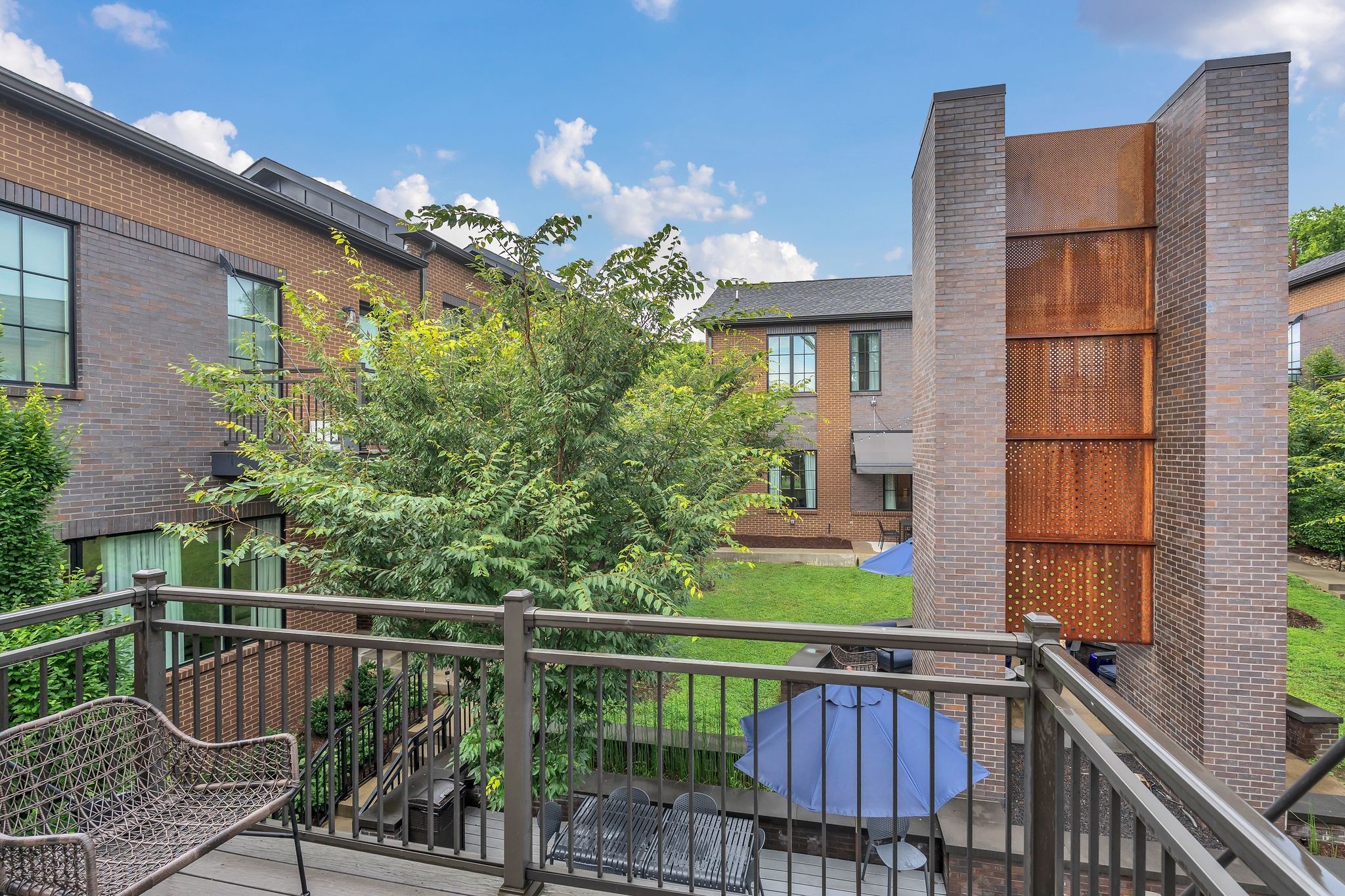 1320 5th Ave, N Unit: 4