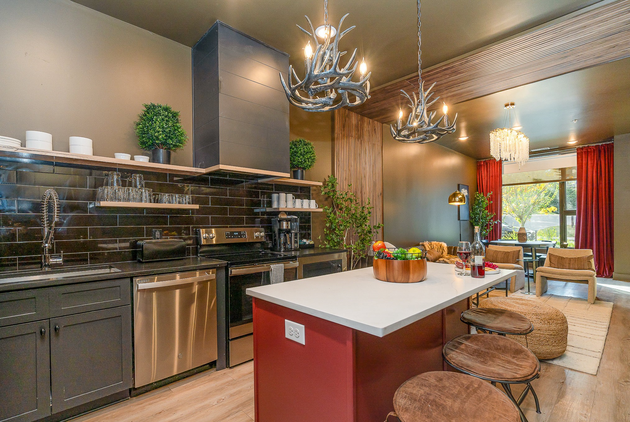 1010 18th Ave, S Unit: 13
