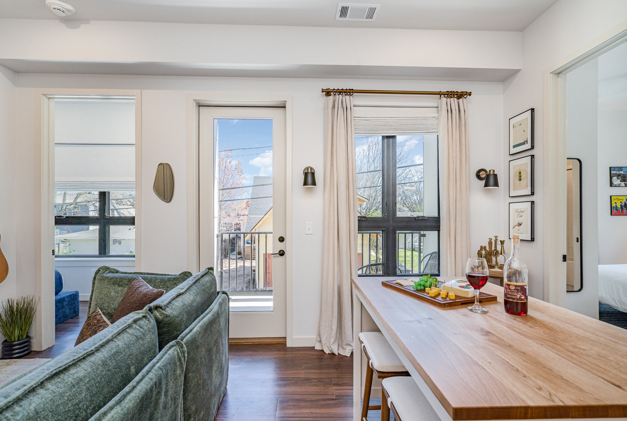 1014 16th Ave, S Unit: 211