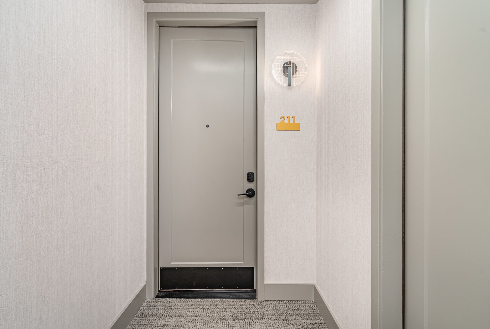 1014 16th Ave, S Unit: 211