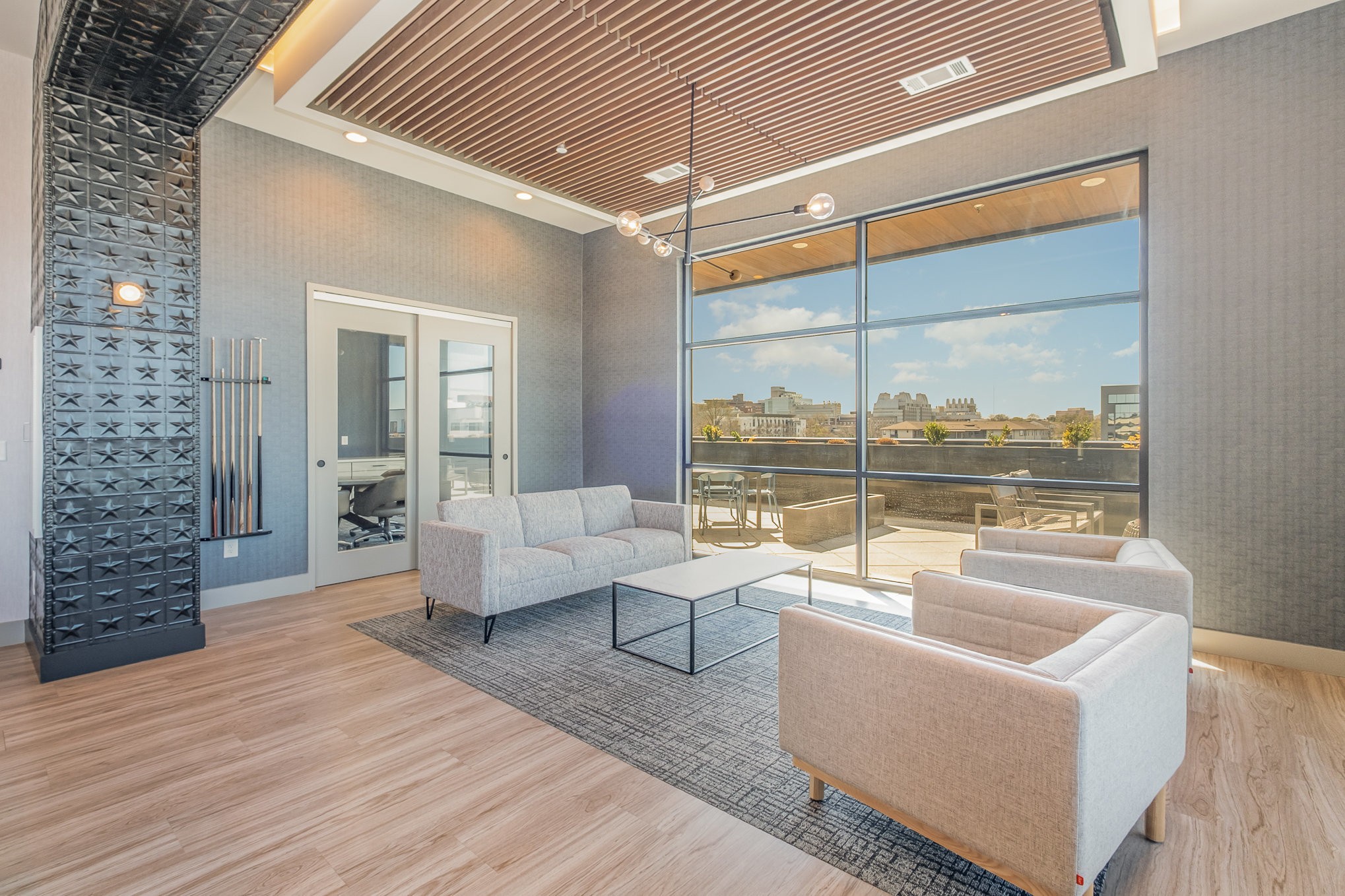 1014 16th Ave, S Unit: 211