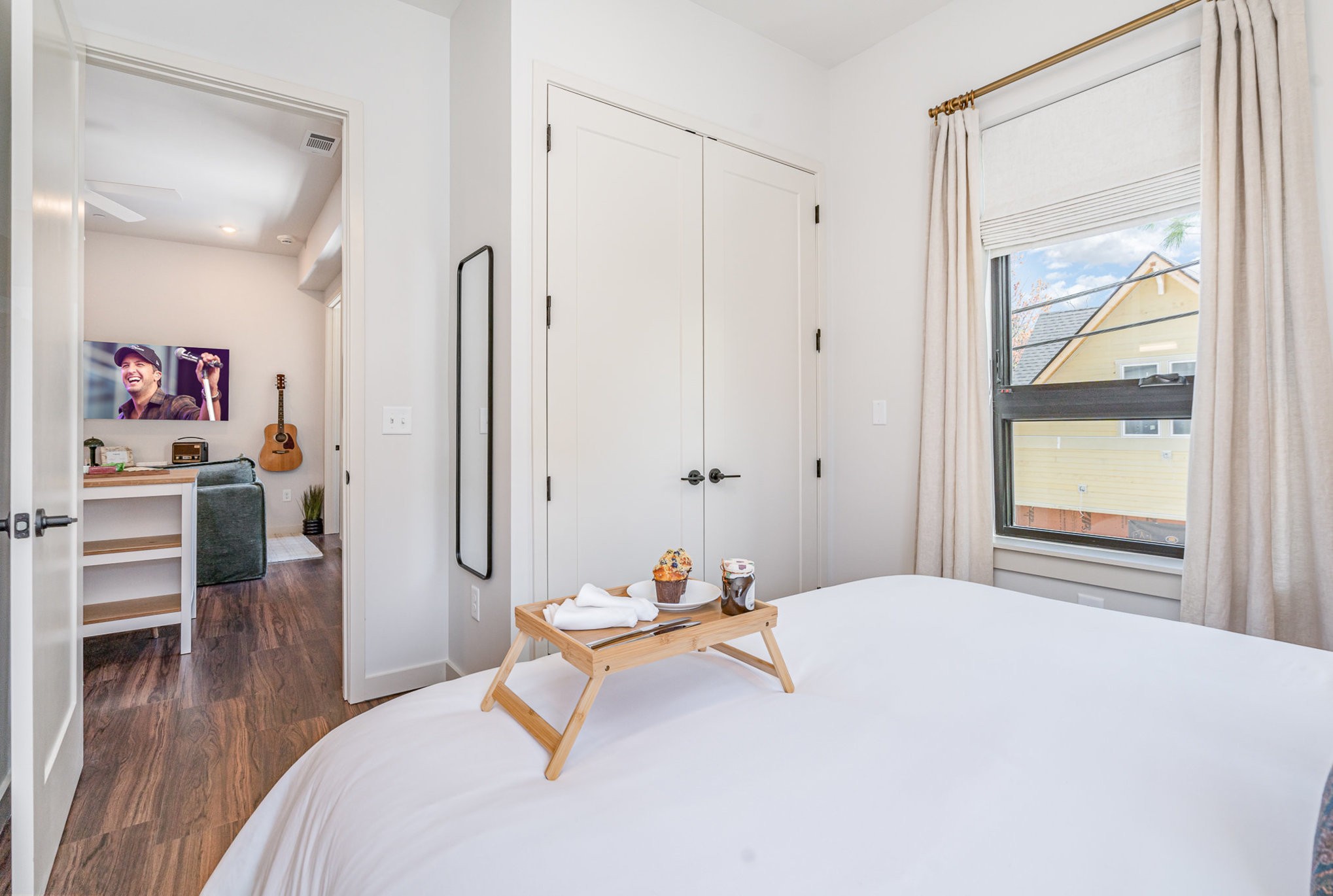 1014 16th Ave, S Unit: 211