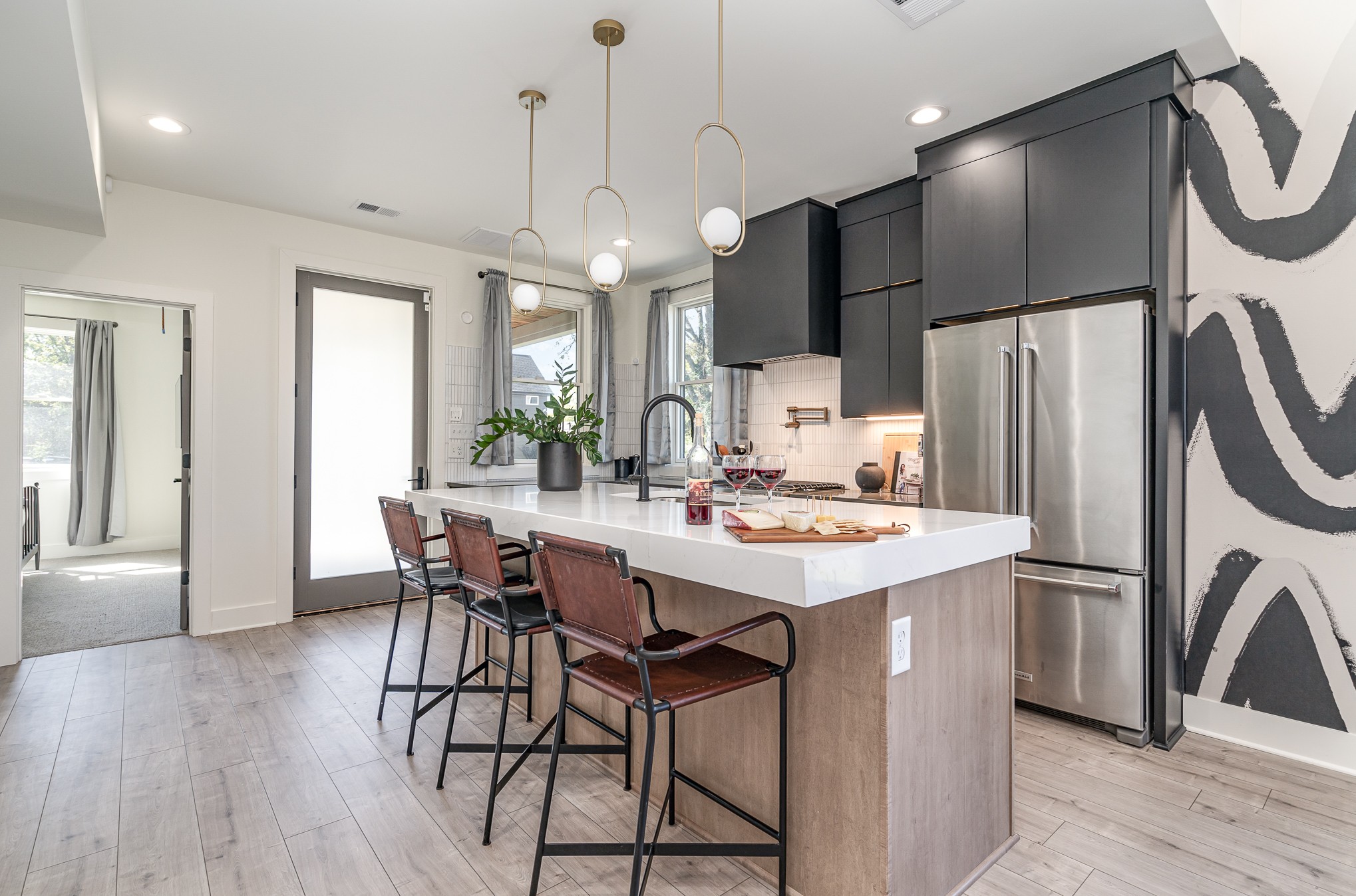 1009 Summit Ave Unit: 2