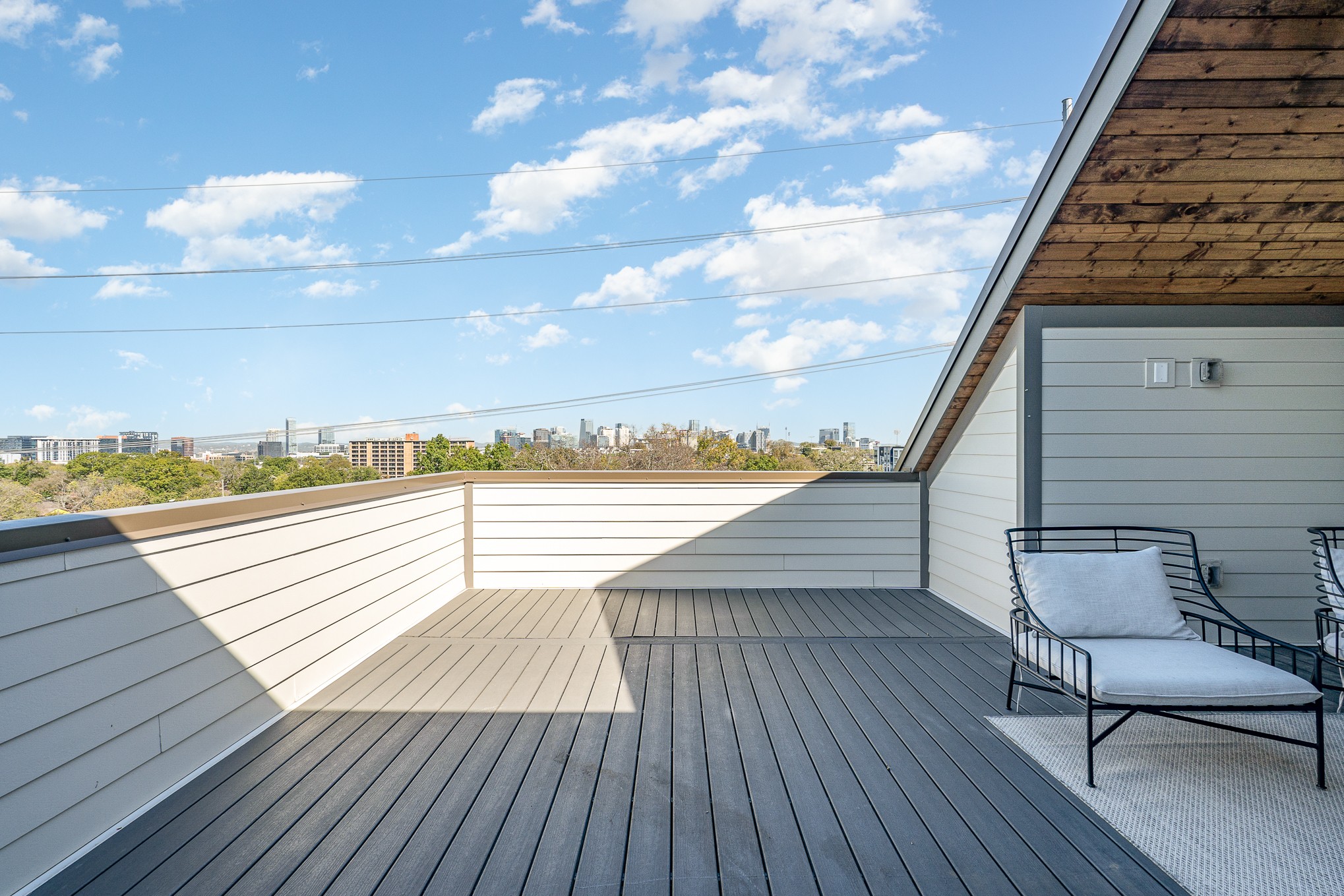 1009 Summit Ave Unit: 2