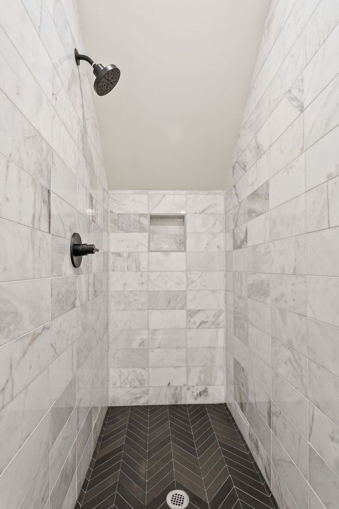 1009 Summit Ave Unit: 2