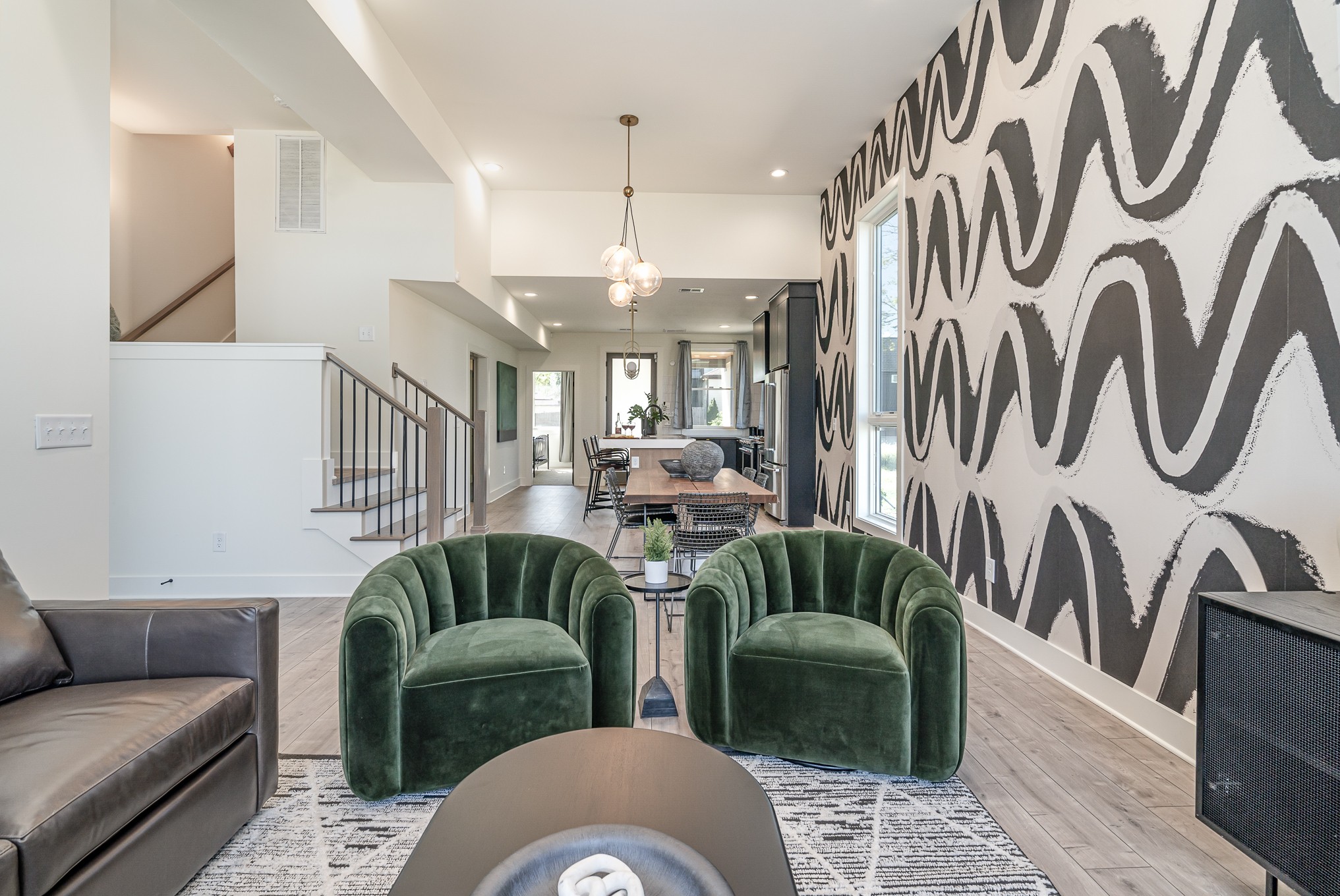 1009 Summit Ave Unit: 2