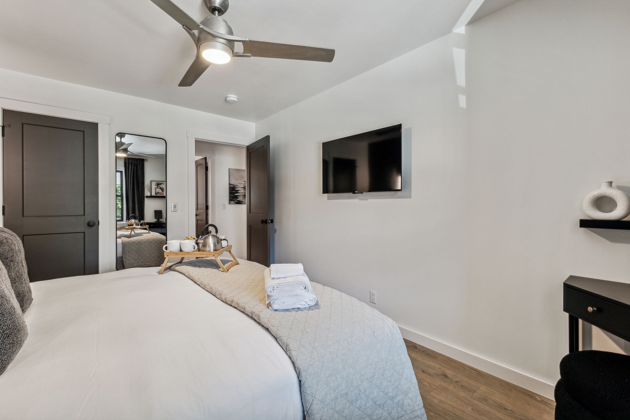 806 18th Ave, S Unit: 207