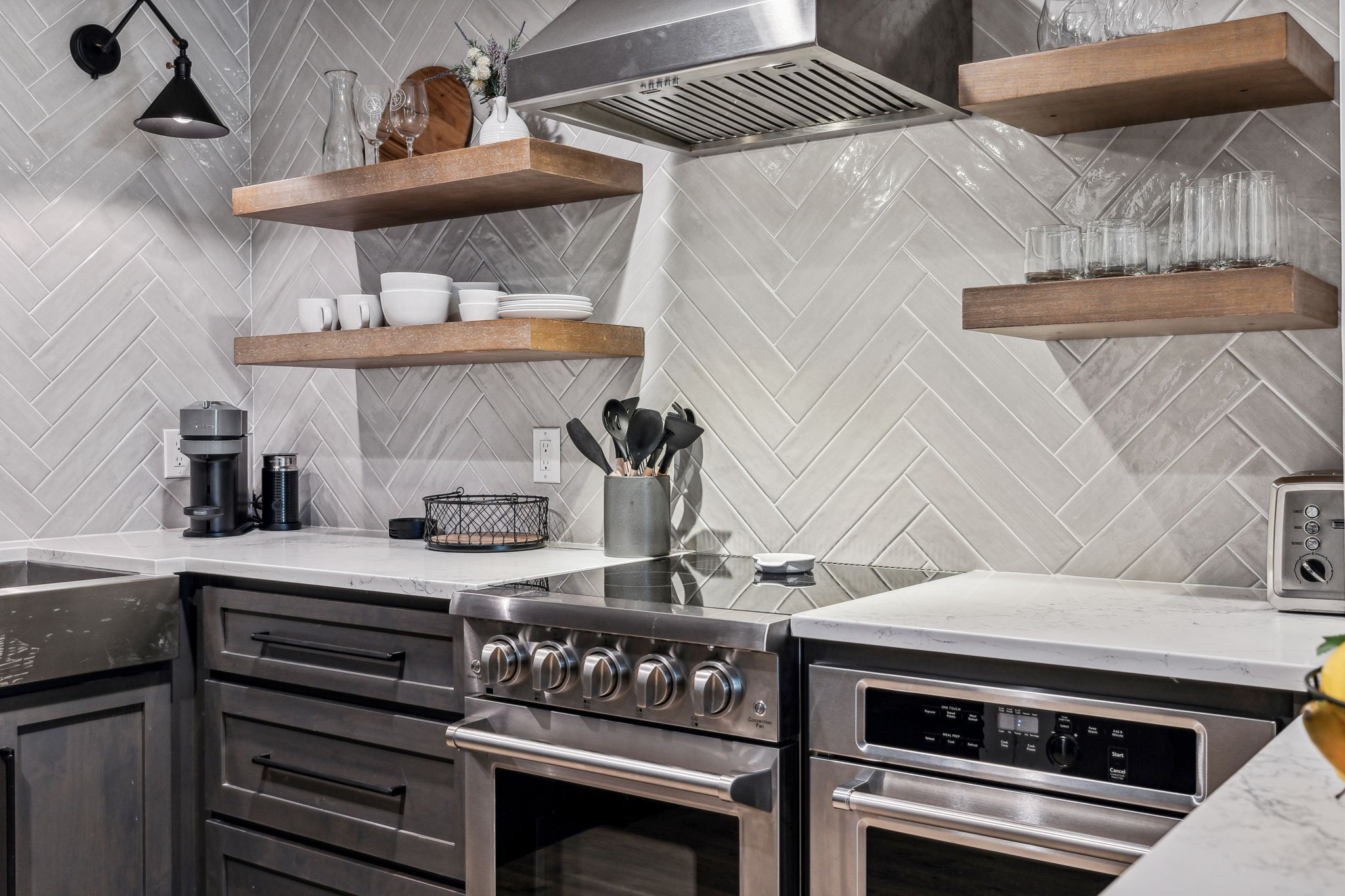 806 18th Ave, S Unit: 207