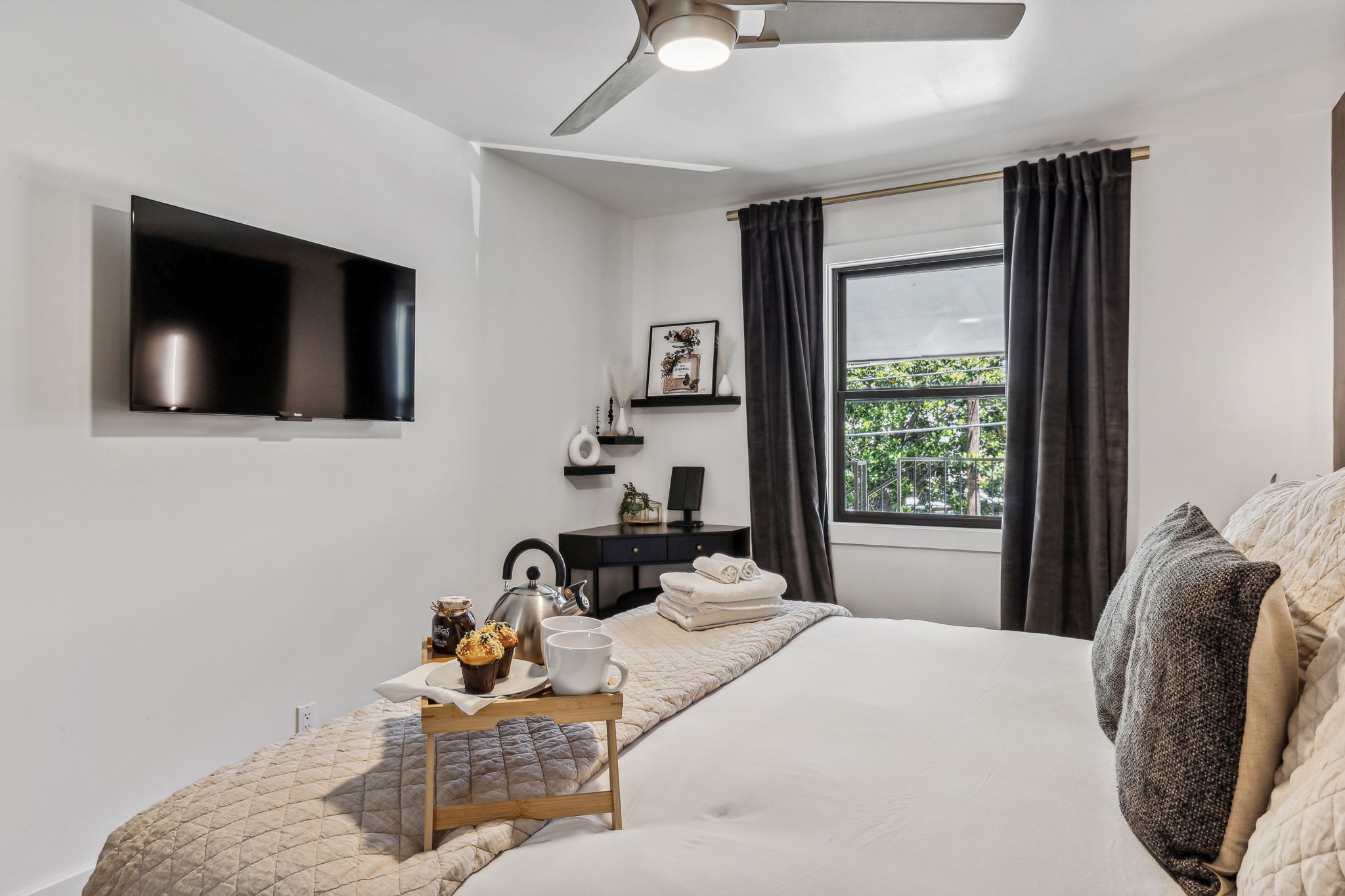 806 18th Ave, S Unit: 207