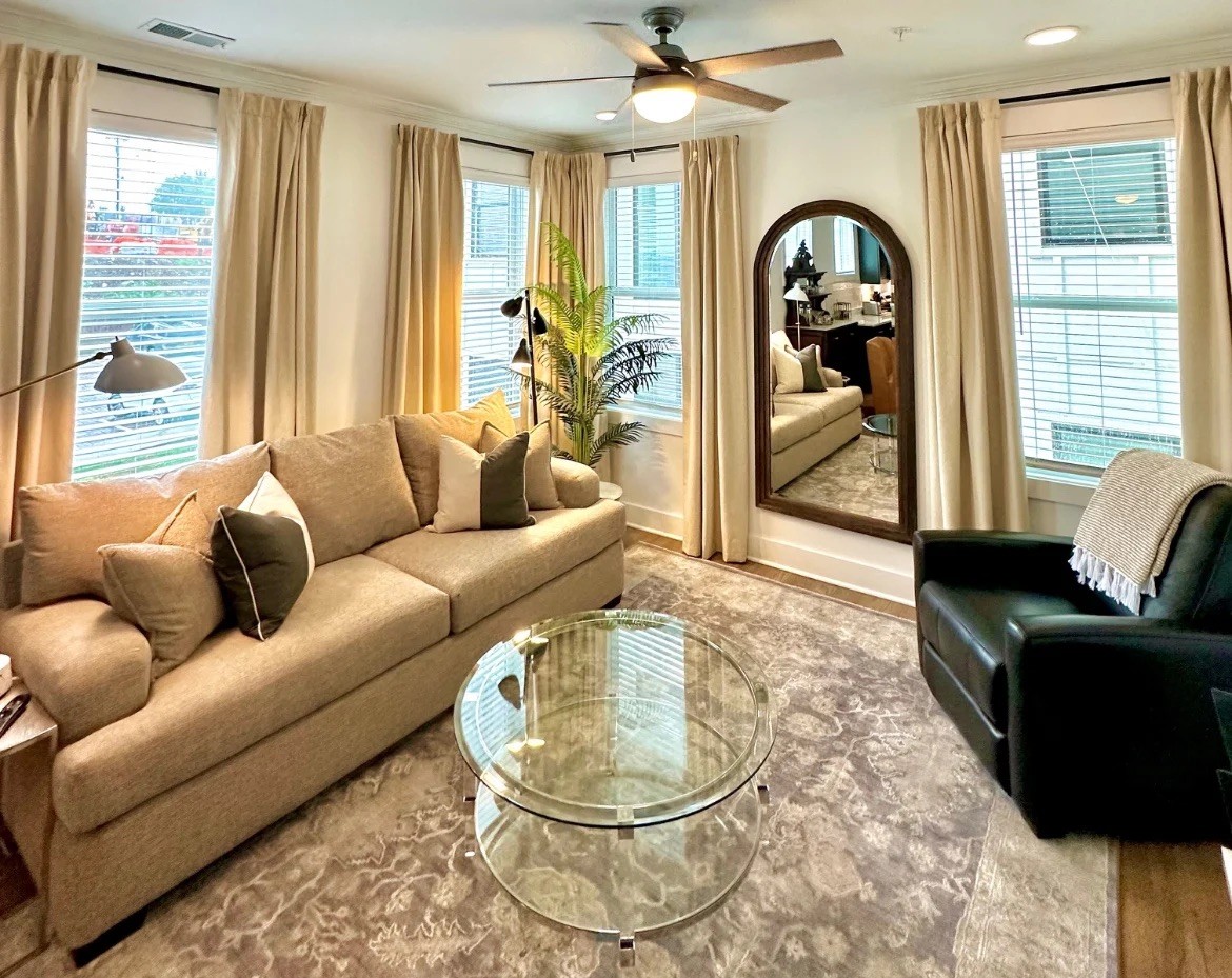 953 44th Ave, N Unit: 204