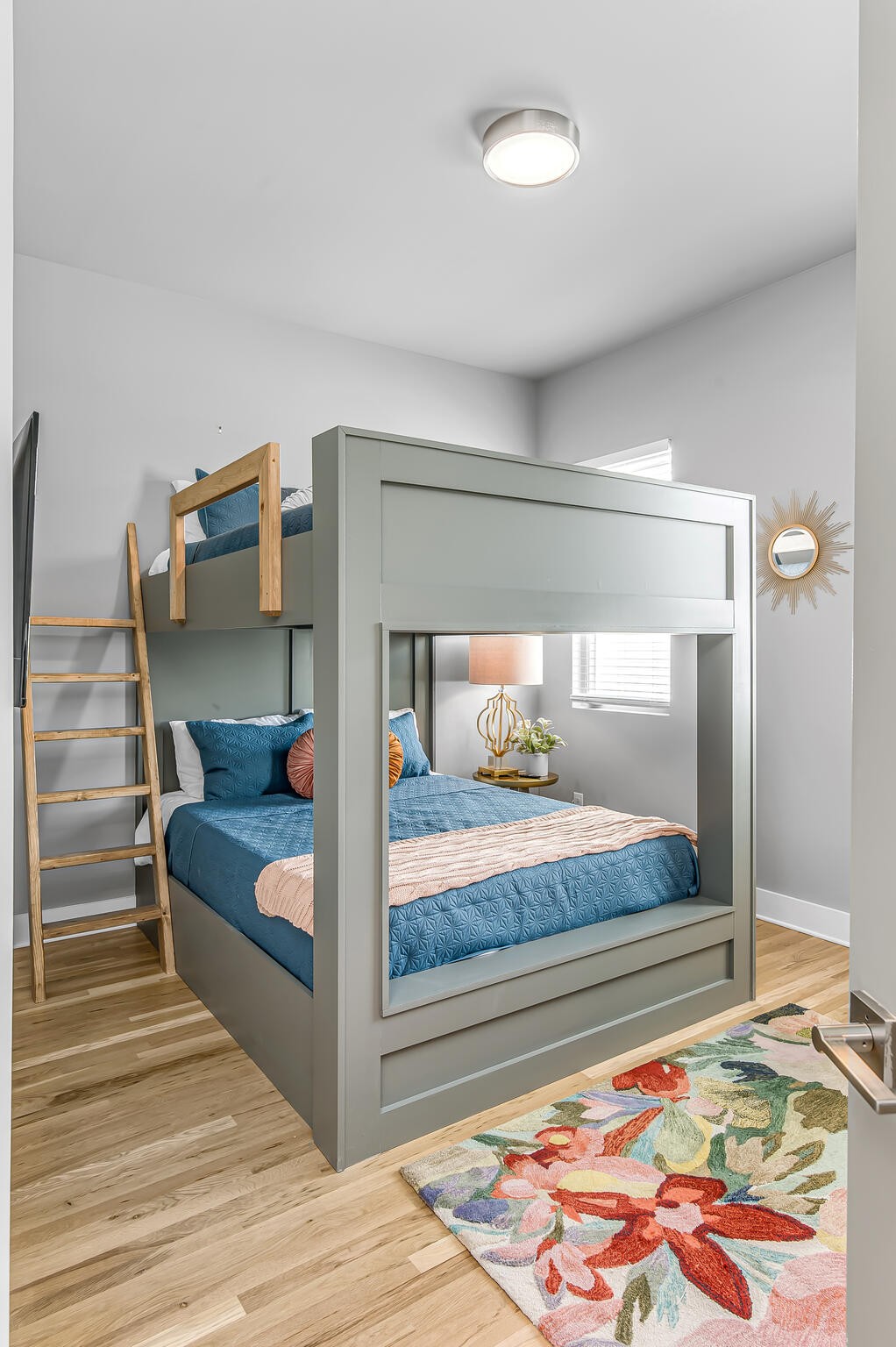 970 Youngs Ln Unit: H
