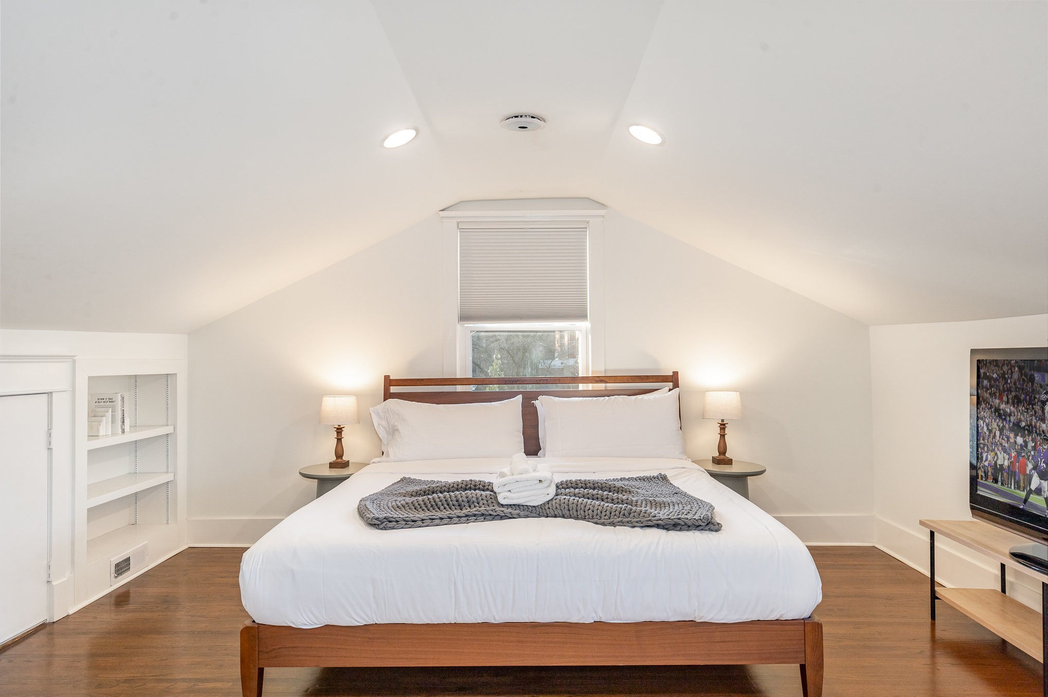 1105 Caldwell Ave