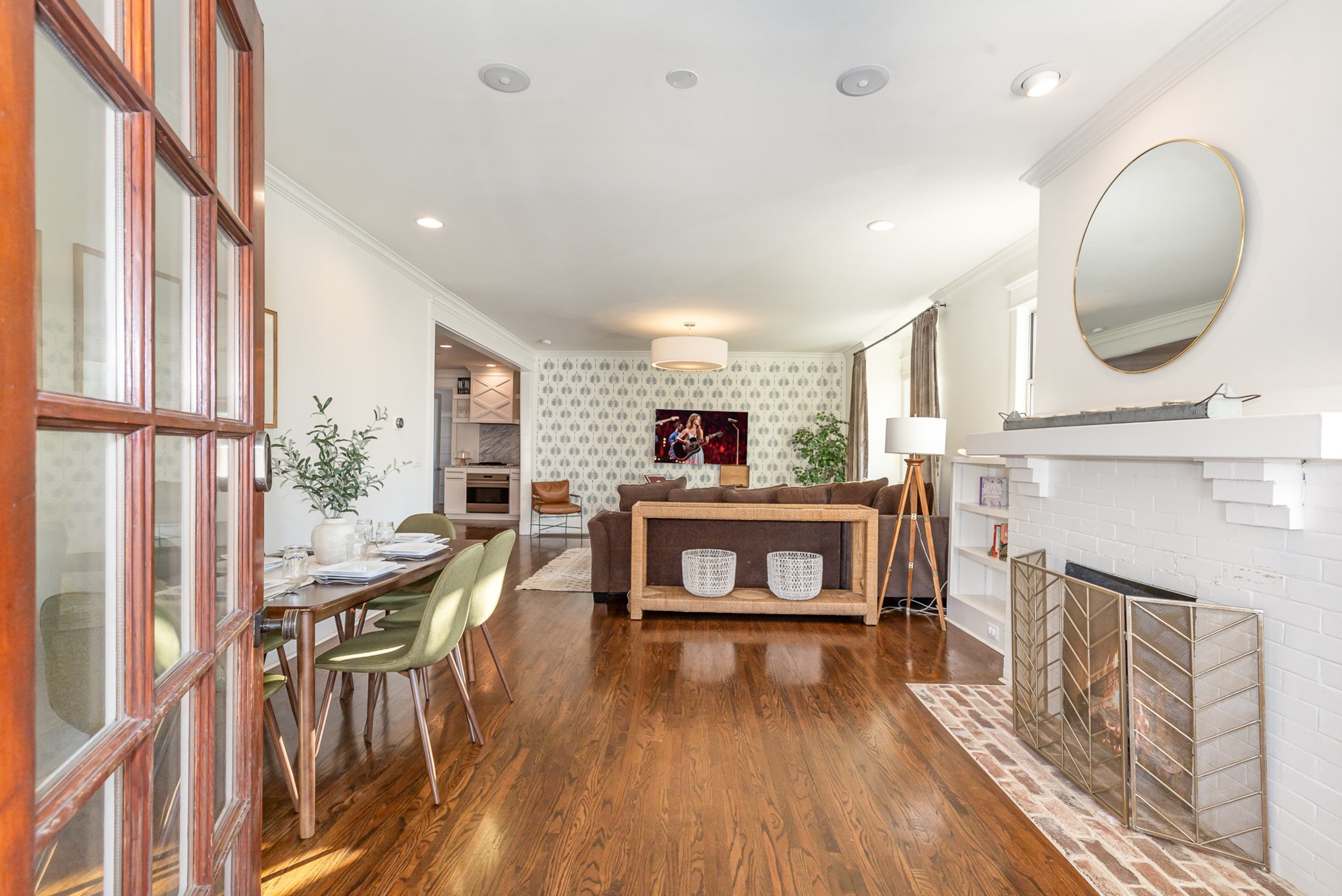 1105 Caldwell Ave