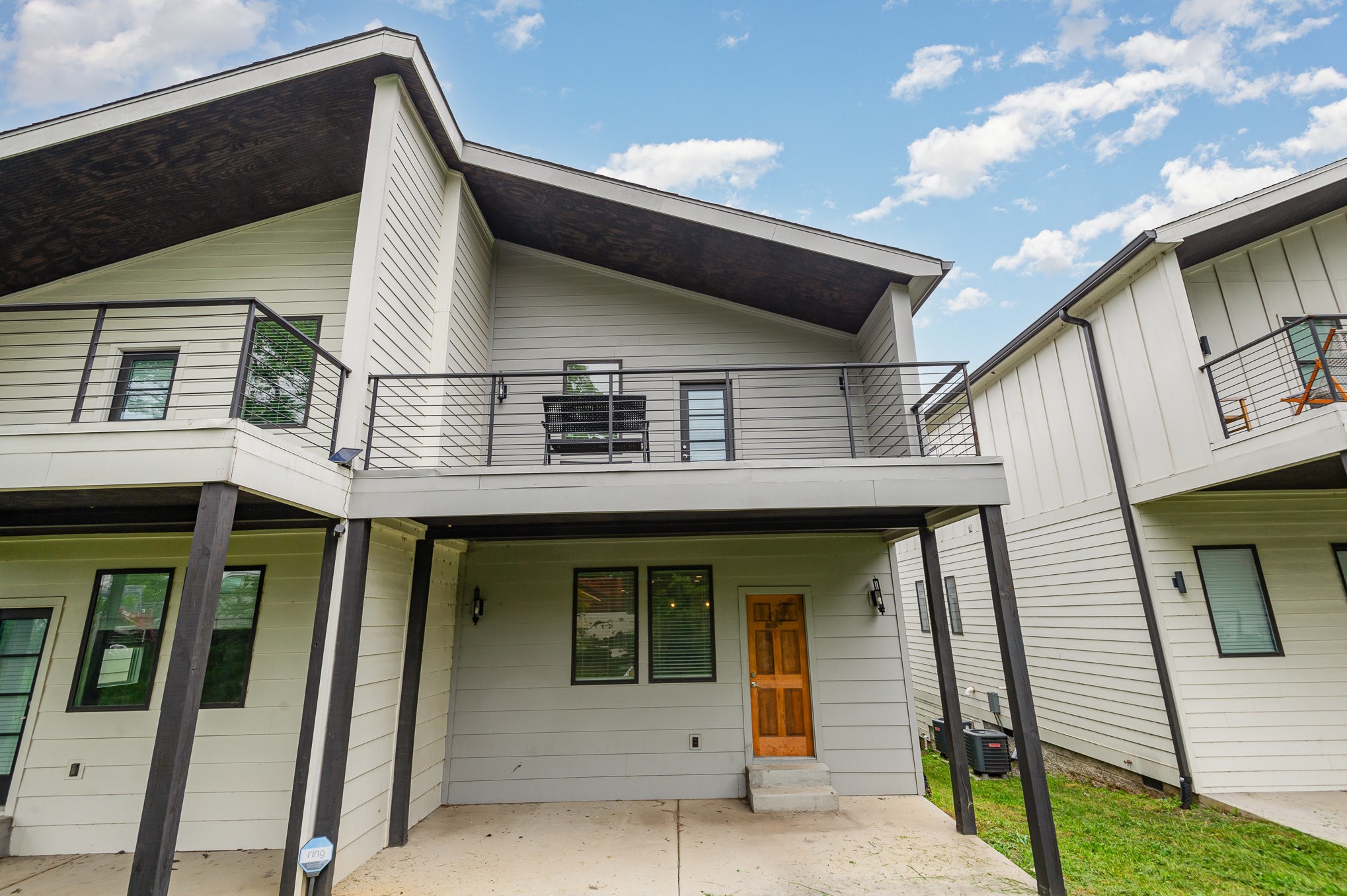 117A Elmhurst Ave