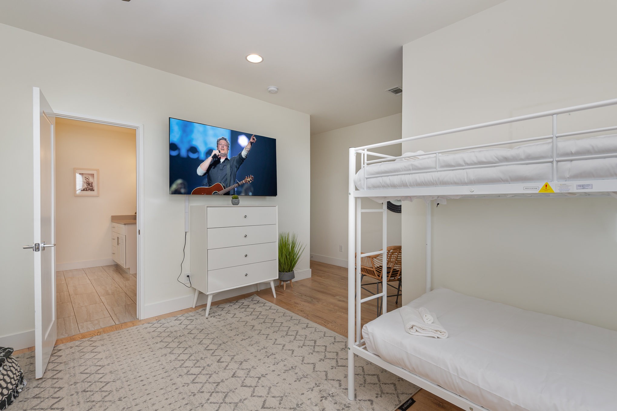 117A Elmhurst Ave