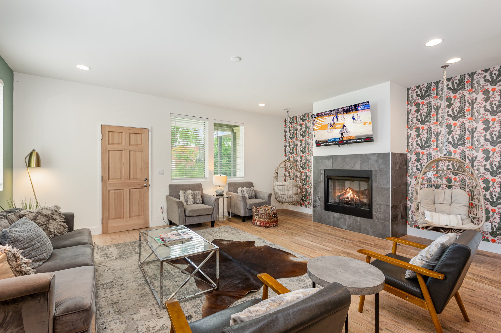 117A Elmhurst Ave