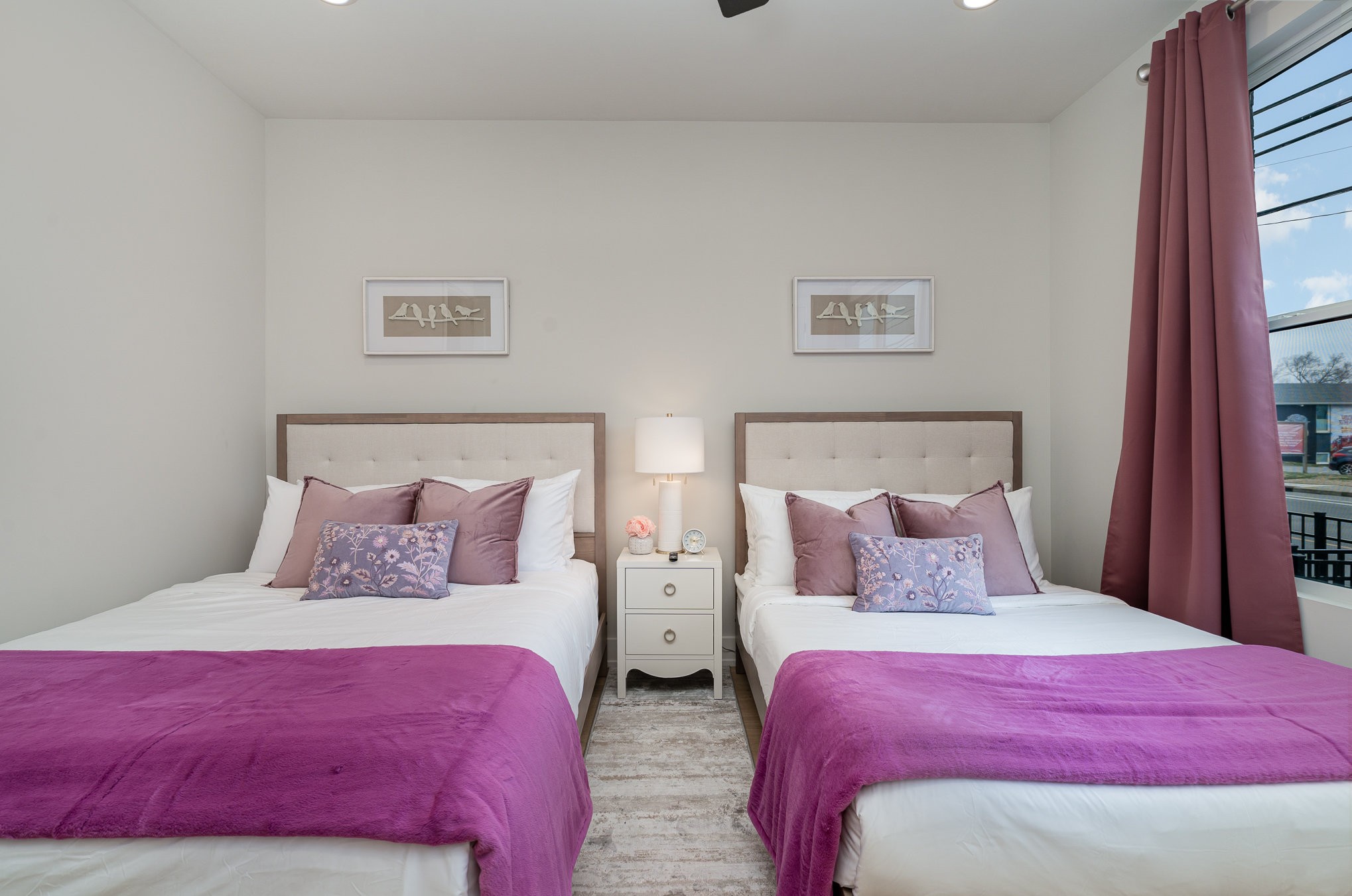 1057 E Trinity Ln Unit: A