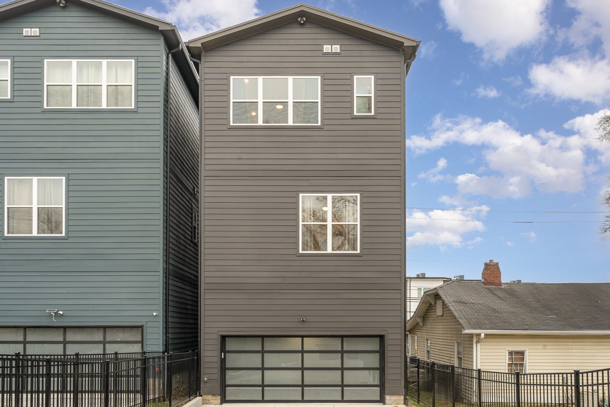 1057 E Trinity Ln Unit: A