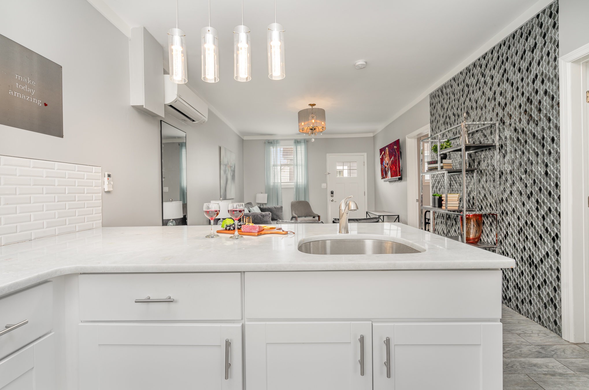1823 Pearl St Unit: 2