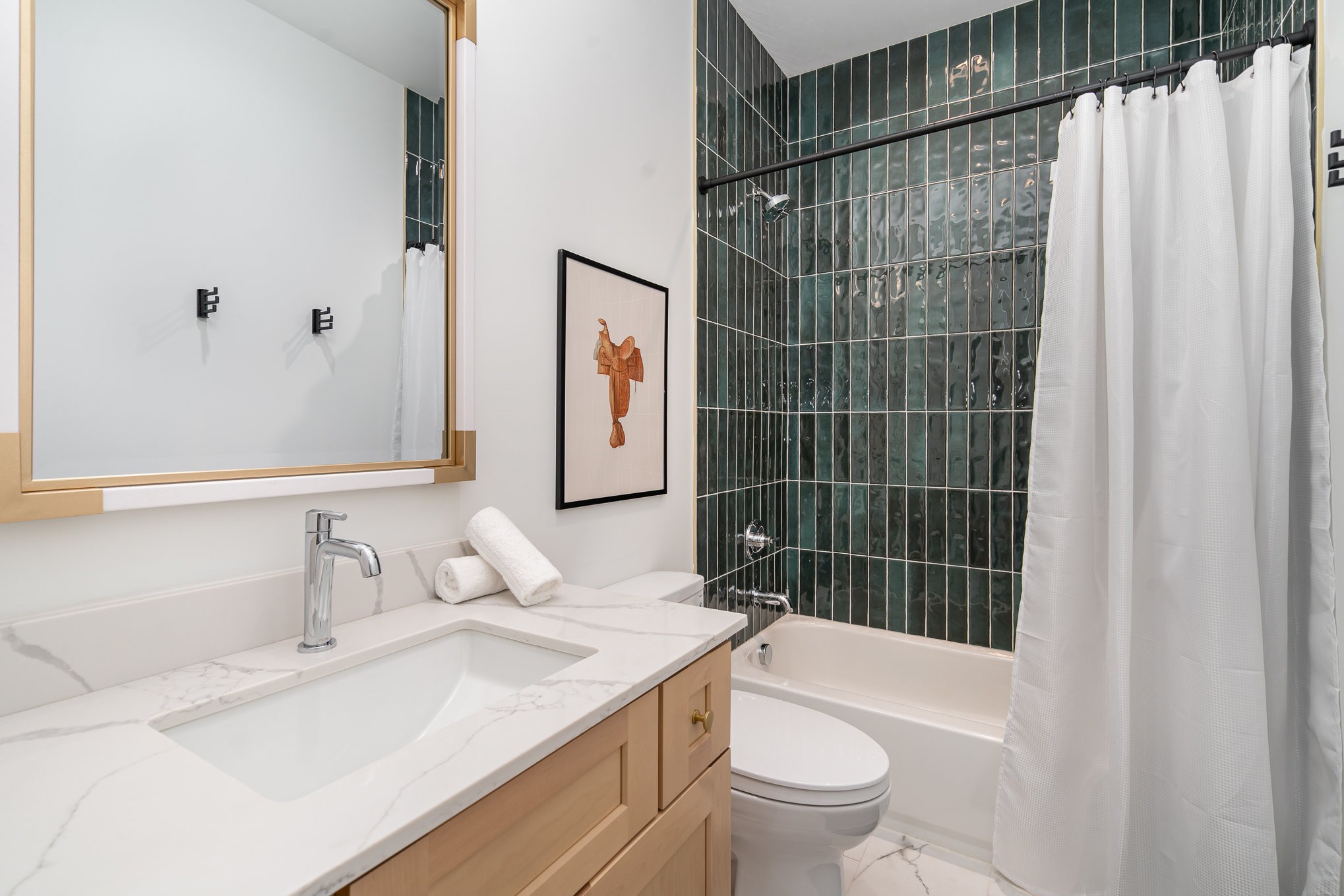 2000 S Hamilton Rd Unit: 12