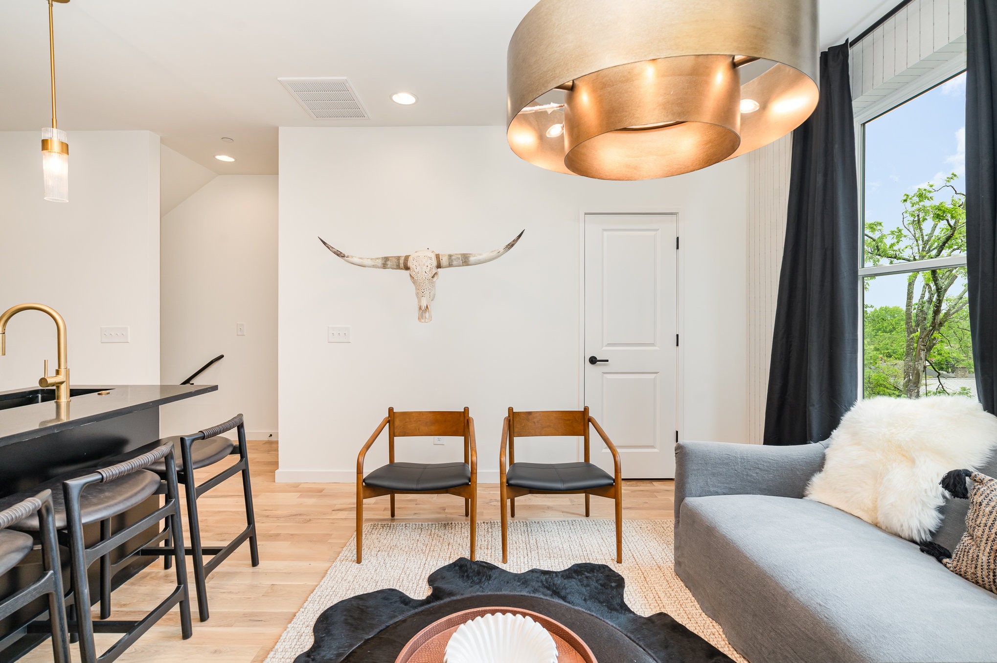 2000 S Hamilton Rd Unit: 12