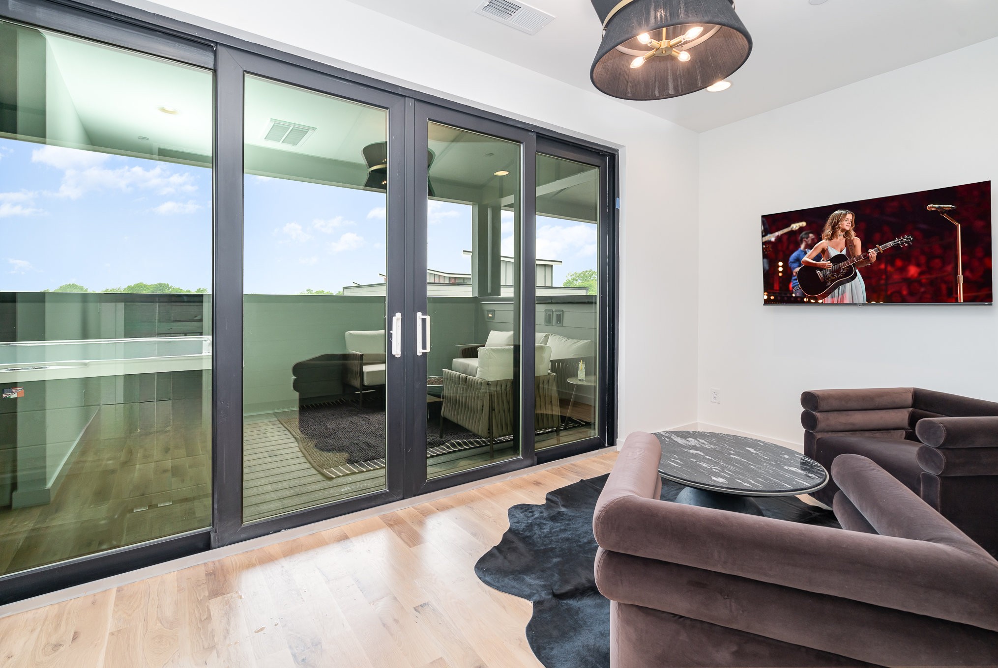 2000 S Hamilton Rd Unit: 12