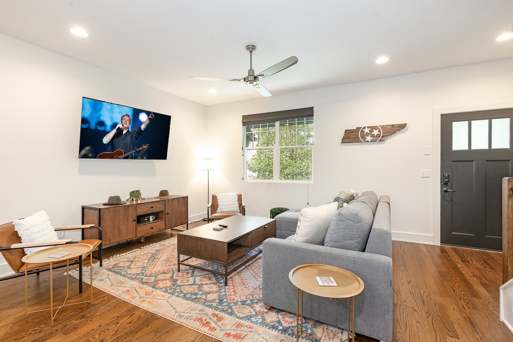 2118 Elliott Ave Unit: 10