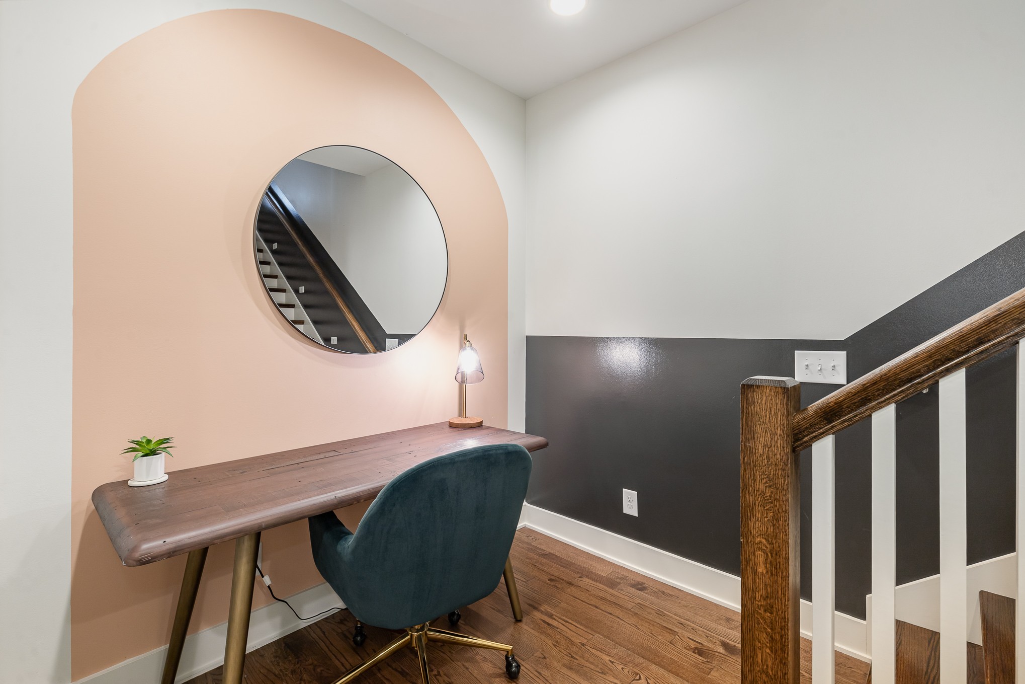 2118 Elliott Ave Unit: 10