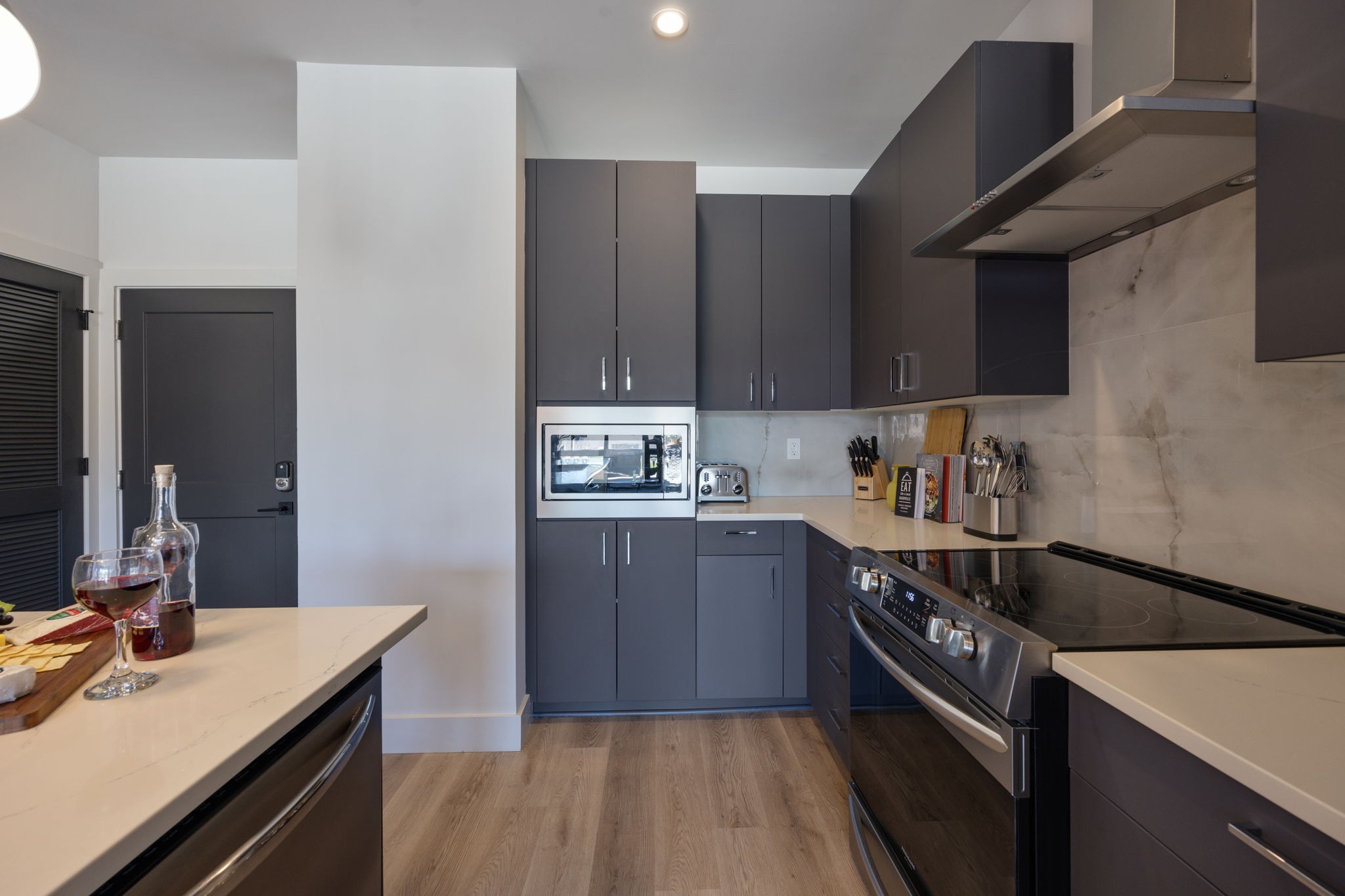 303 31st Ave, N Unit: 506