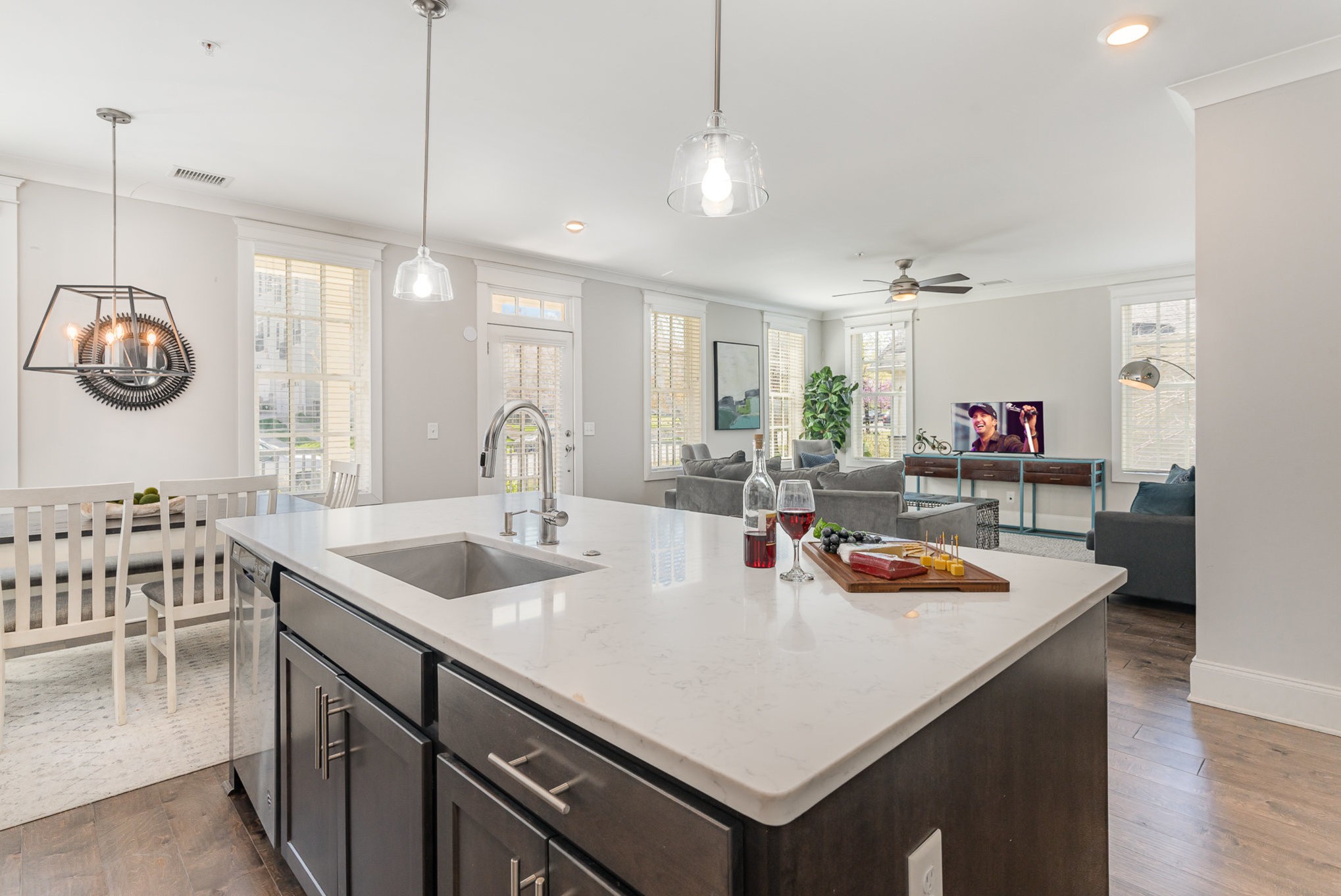 3100 Belwood St Unit: 101