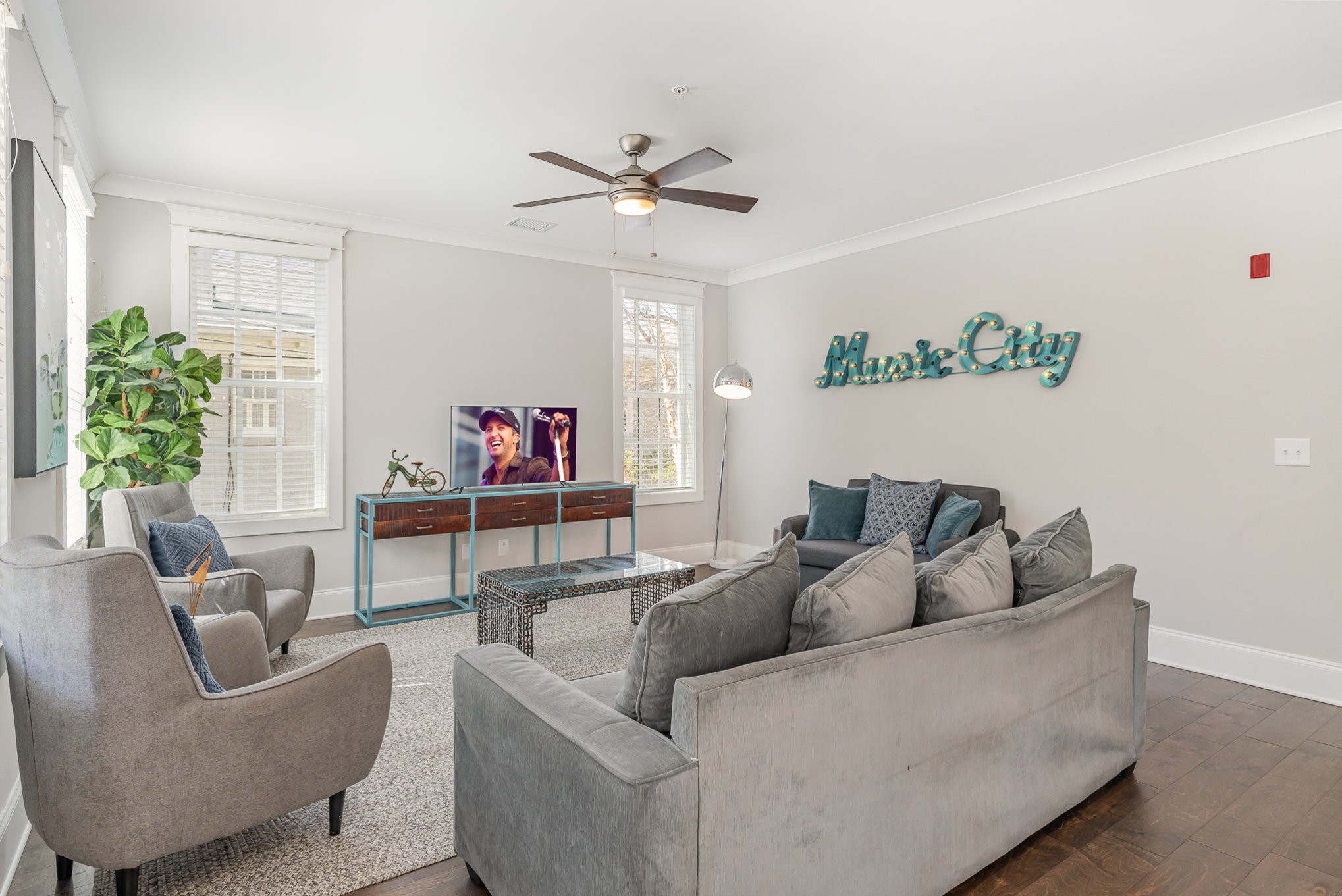 3100 Belwood St Unit: 101