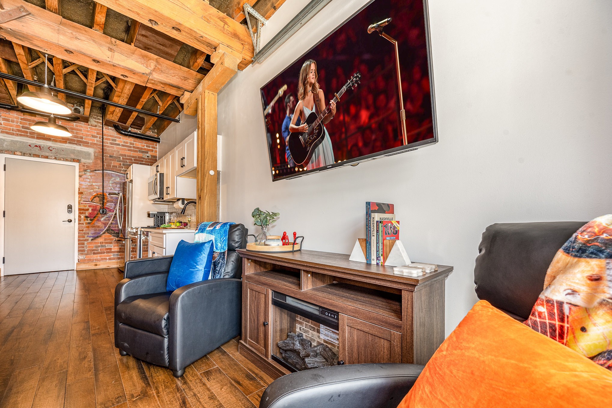 610 21st Ave, N Unit: 108