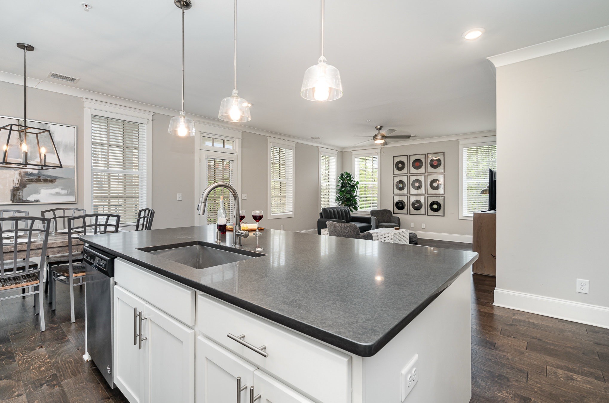 3100 Belwood St Unit: 201