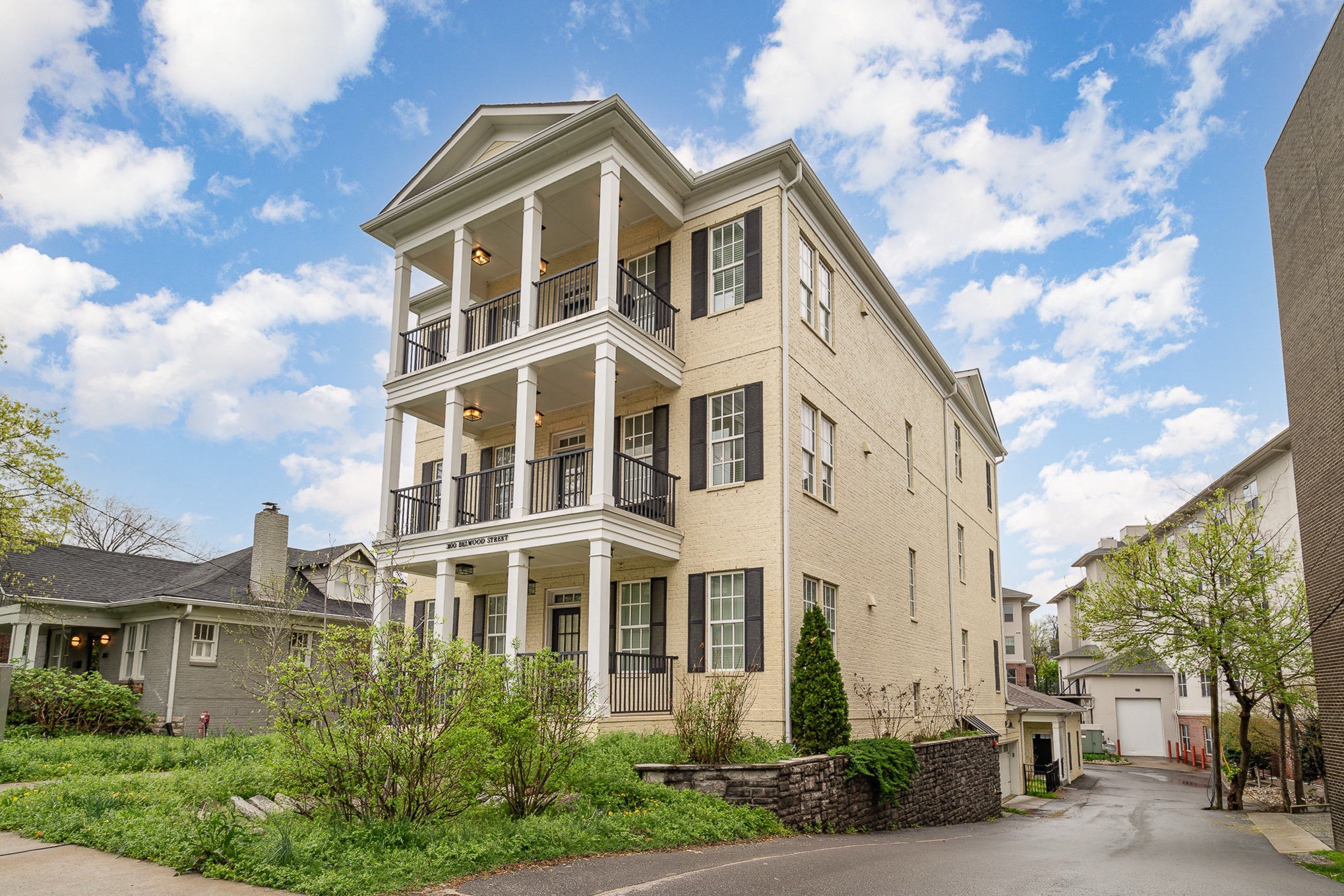 3100 Belwood St Unit: 201