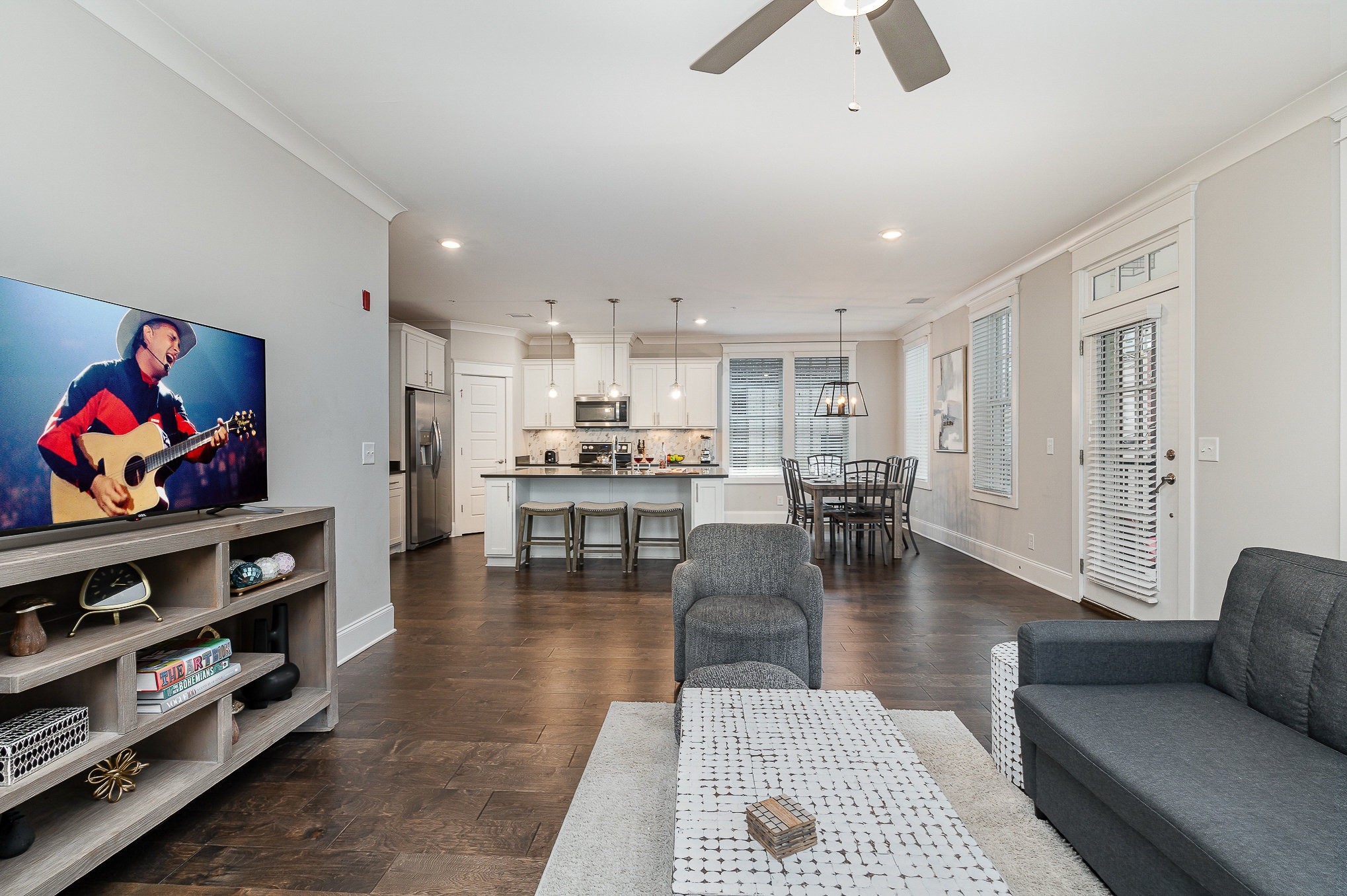 3100 Belwood St Unit: 201