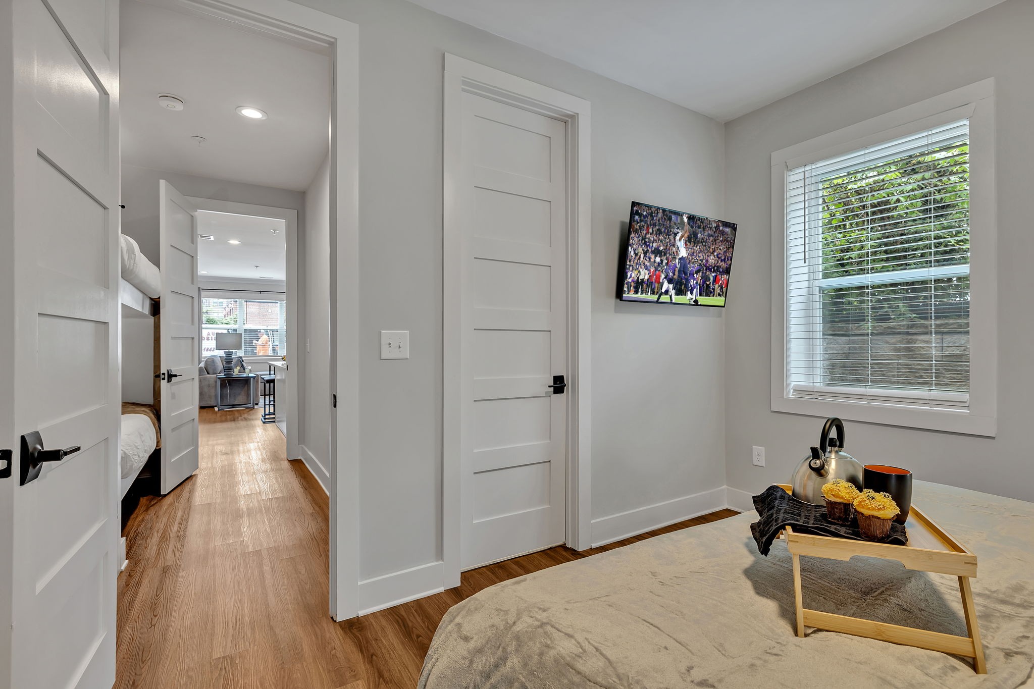 805B Bradford Ave Unit: 102