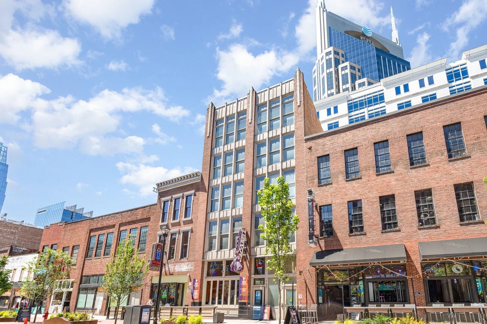 133 2nd Ave, N Unit: 501