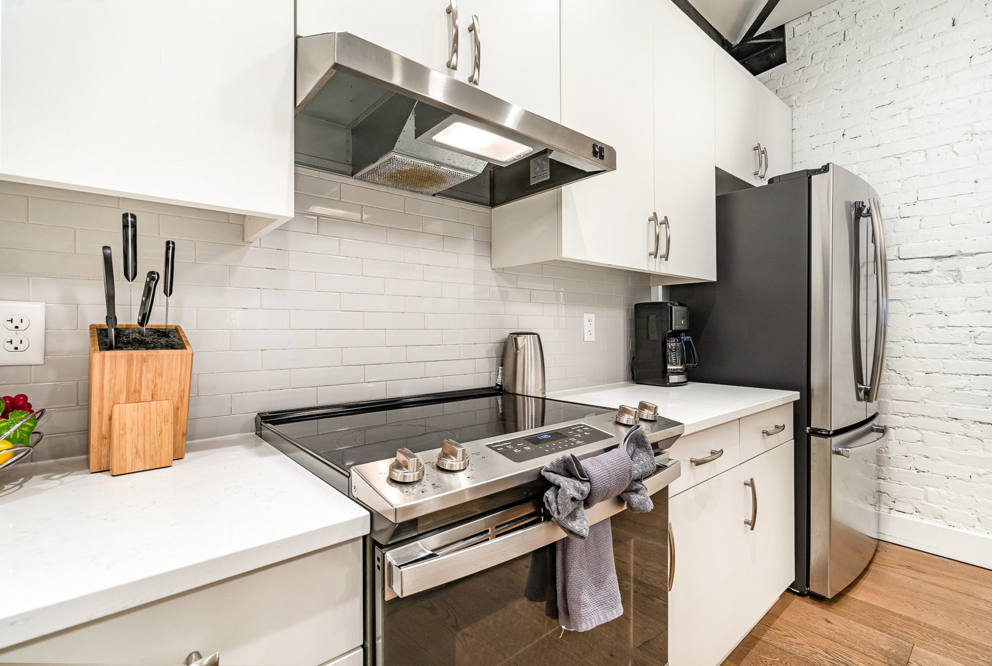 133 2nd Ave, N Unit: 502