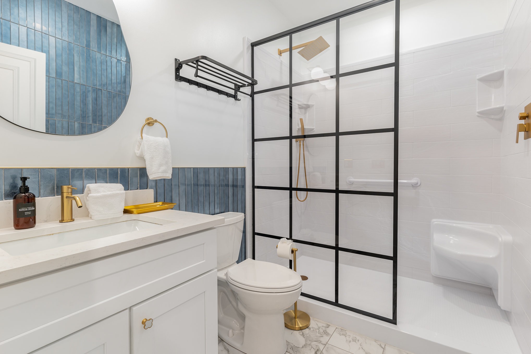 219 2nd Ave, N Unit: 100