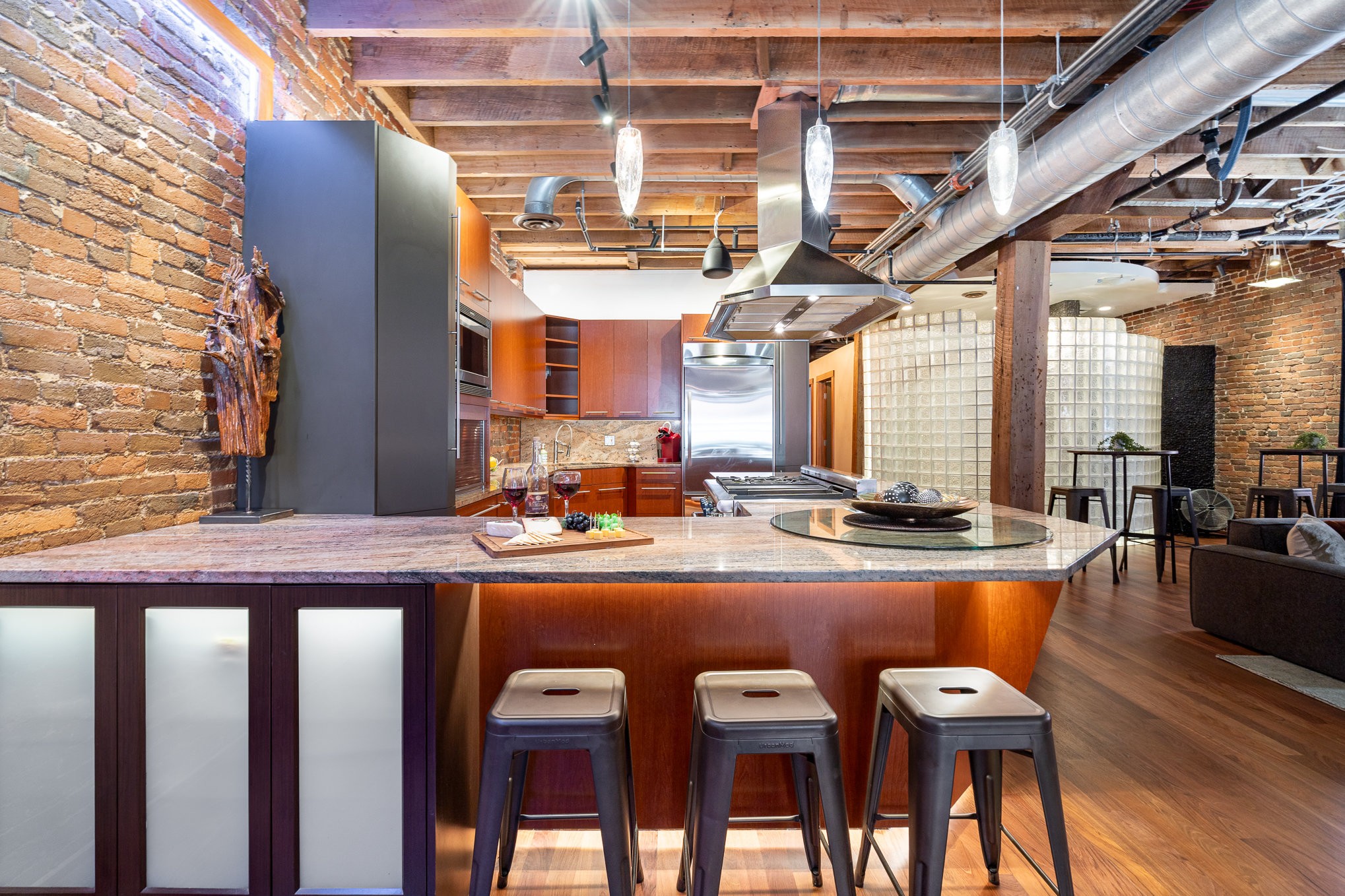 219 2nd Ave, N Unit: 200